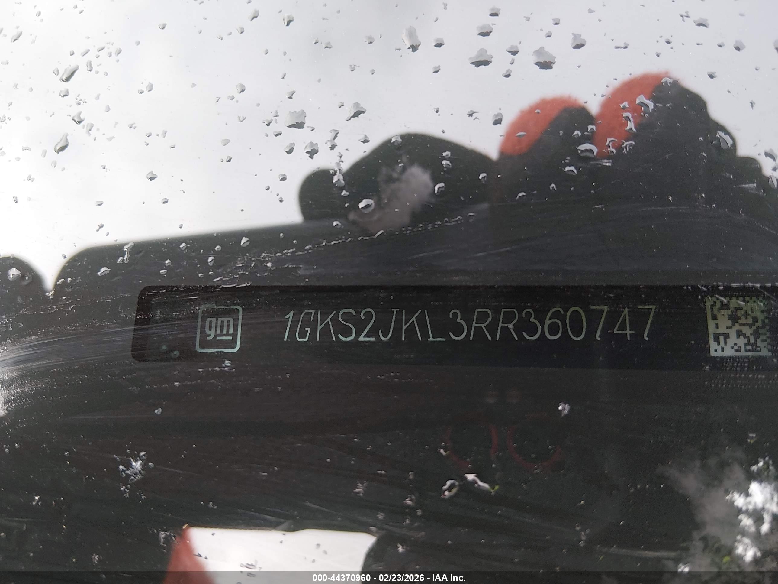 GMC YUKON image 9