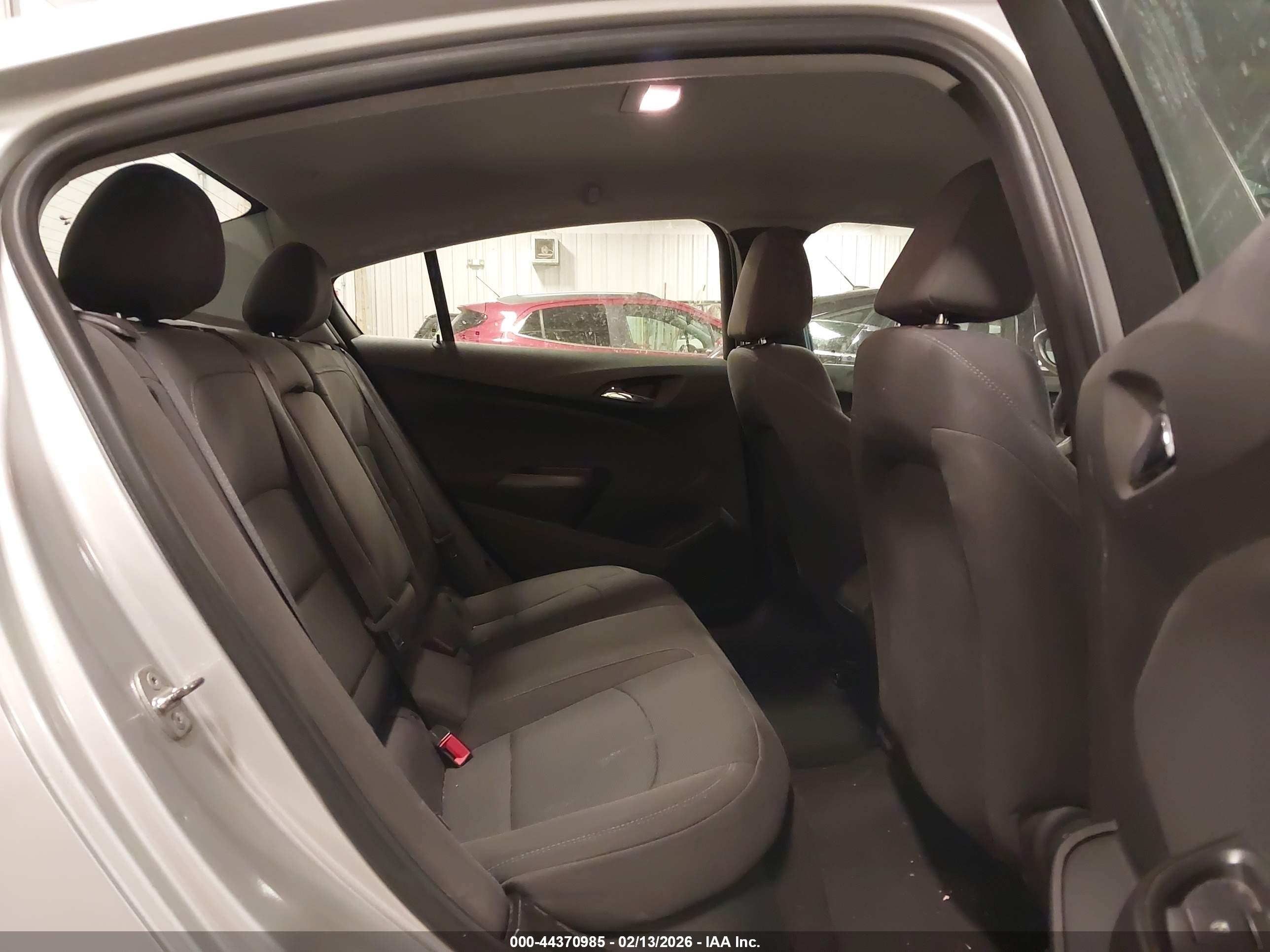 CHEVROLET CRUZE image 8