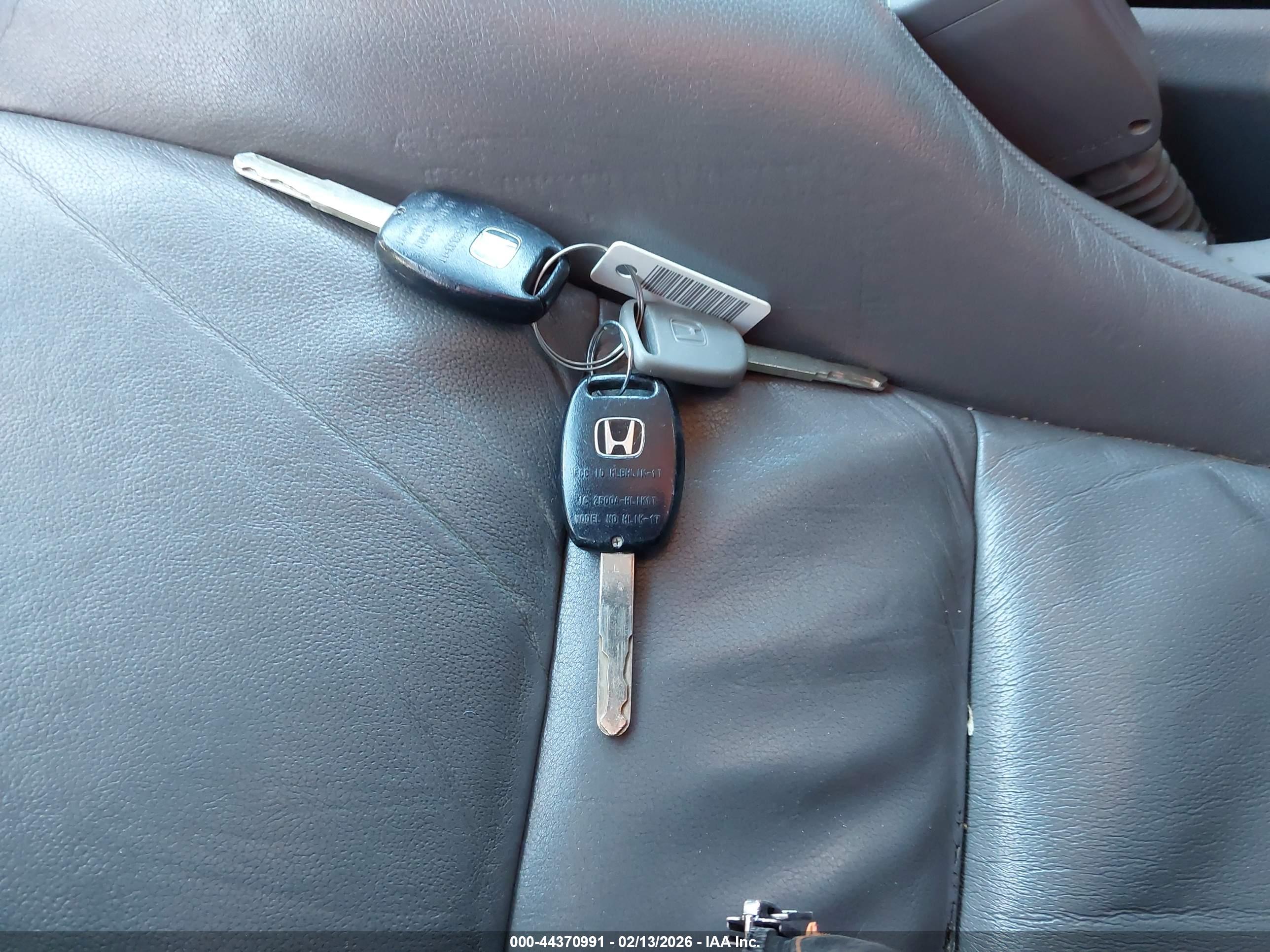 HONDA CR-V image 11