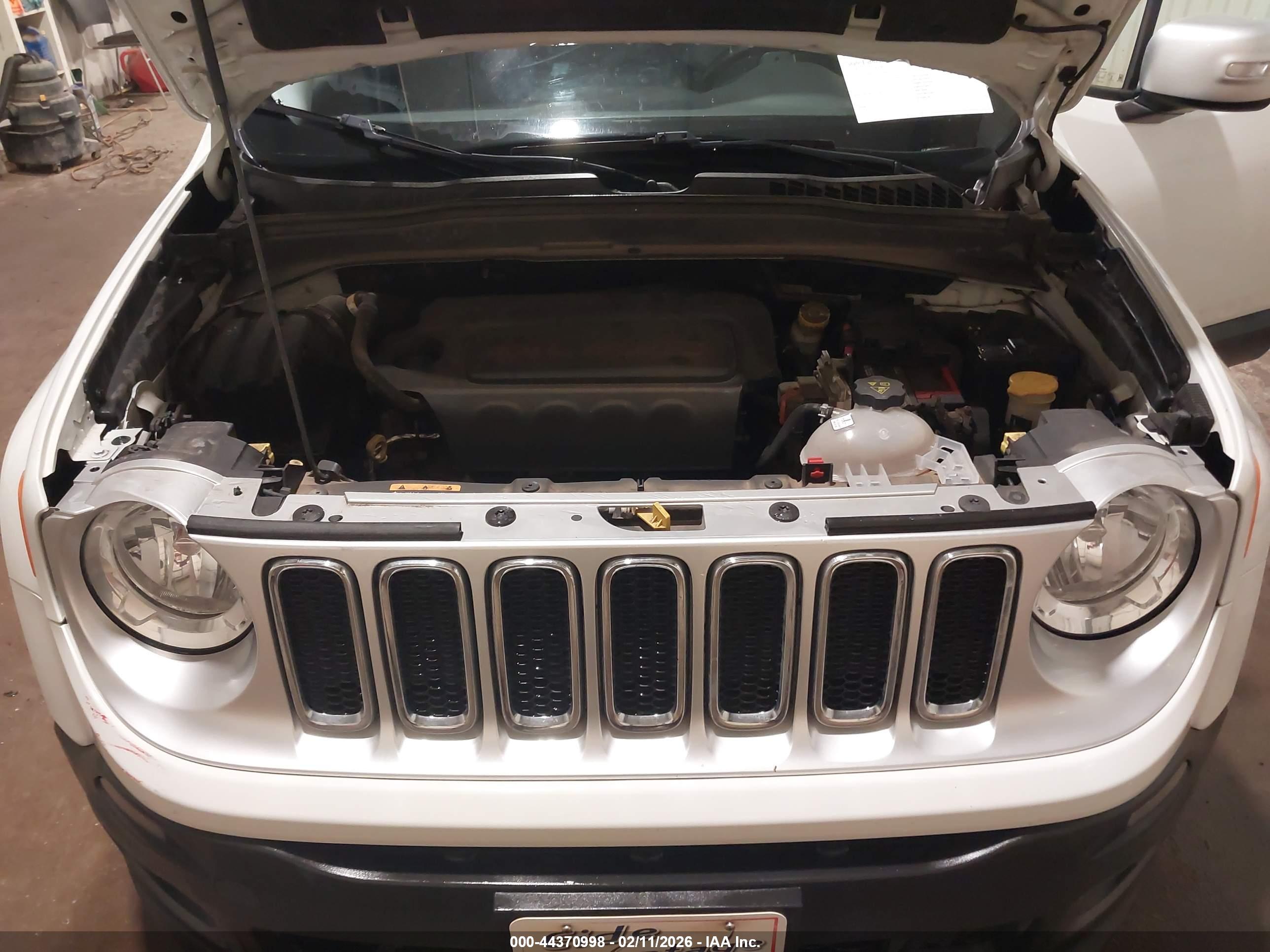 JEEP RENEGADE image 10