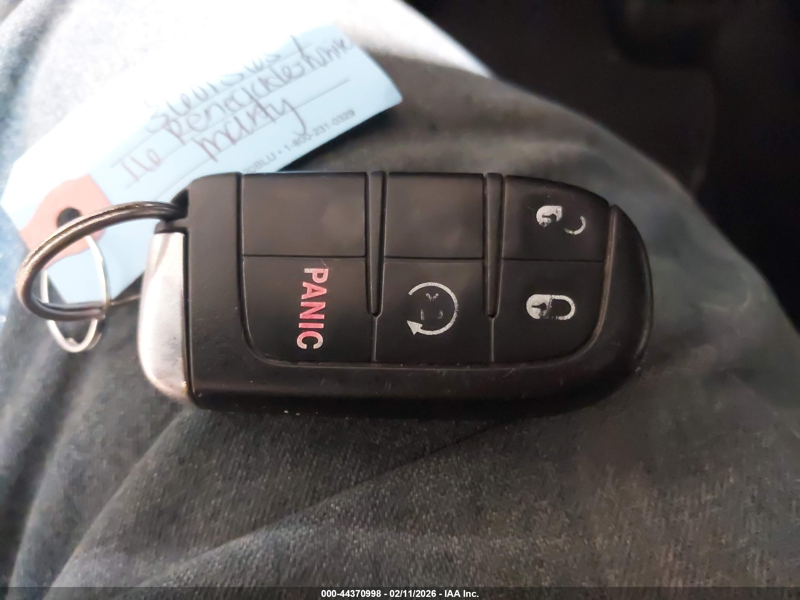 JEEP RENEGADE image 11