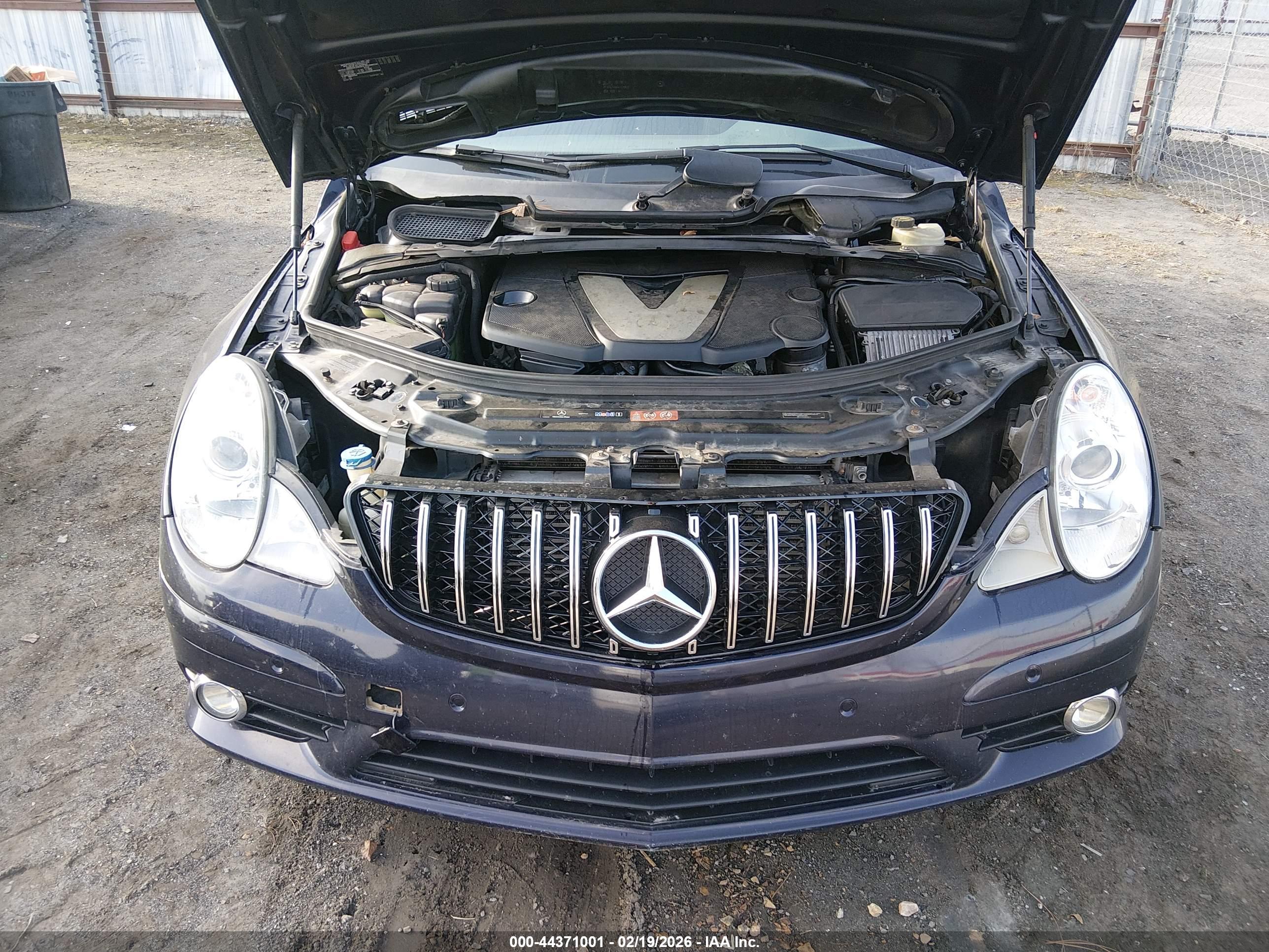 MERCEDES-BENZ R image 10