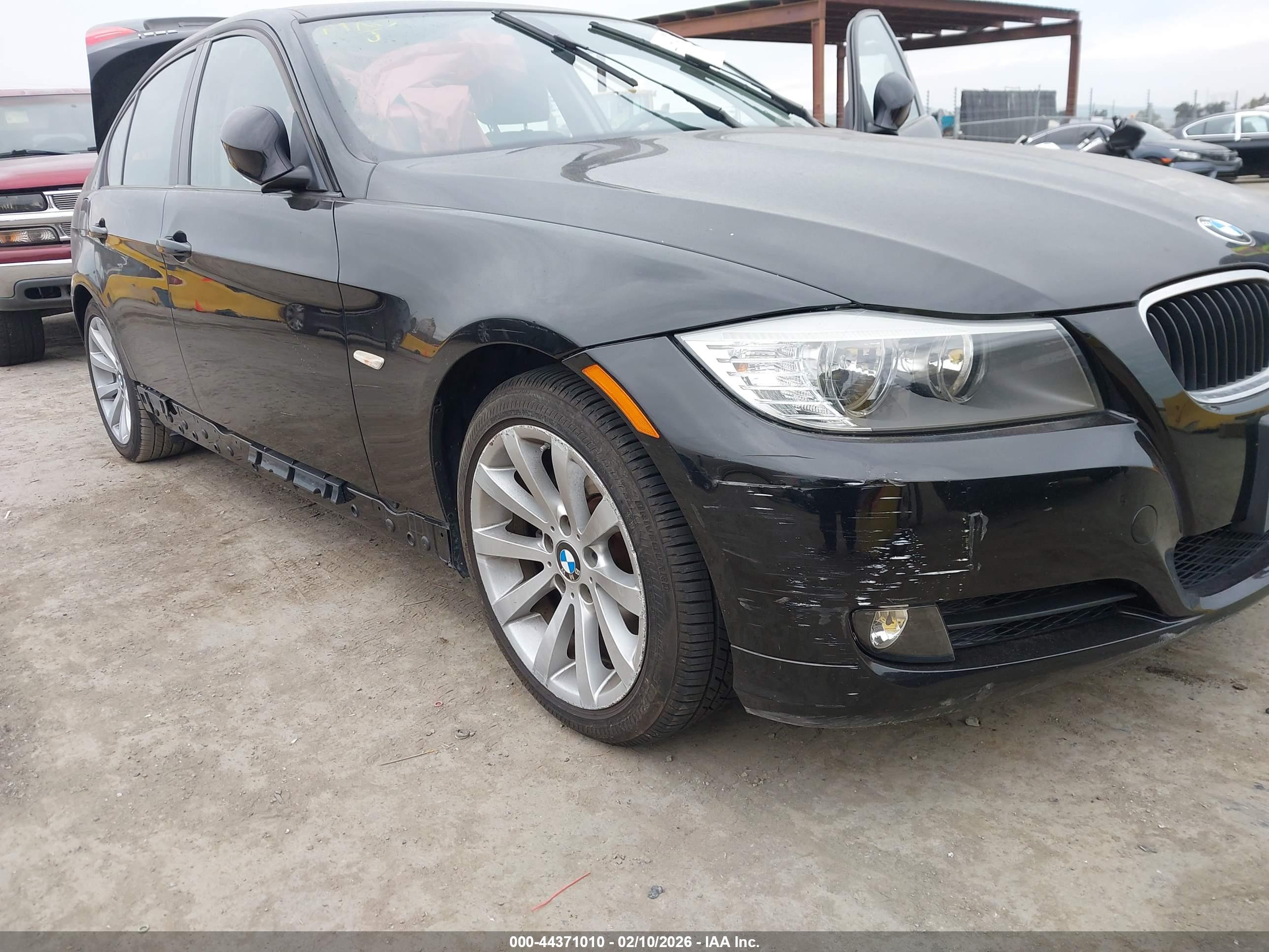 BMW 328I image 6