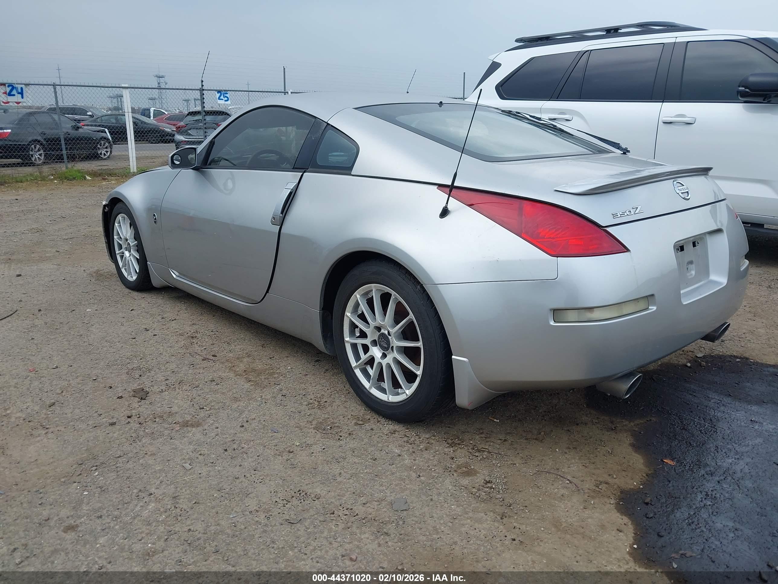 NISSAN 350Z image 3