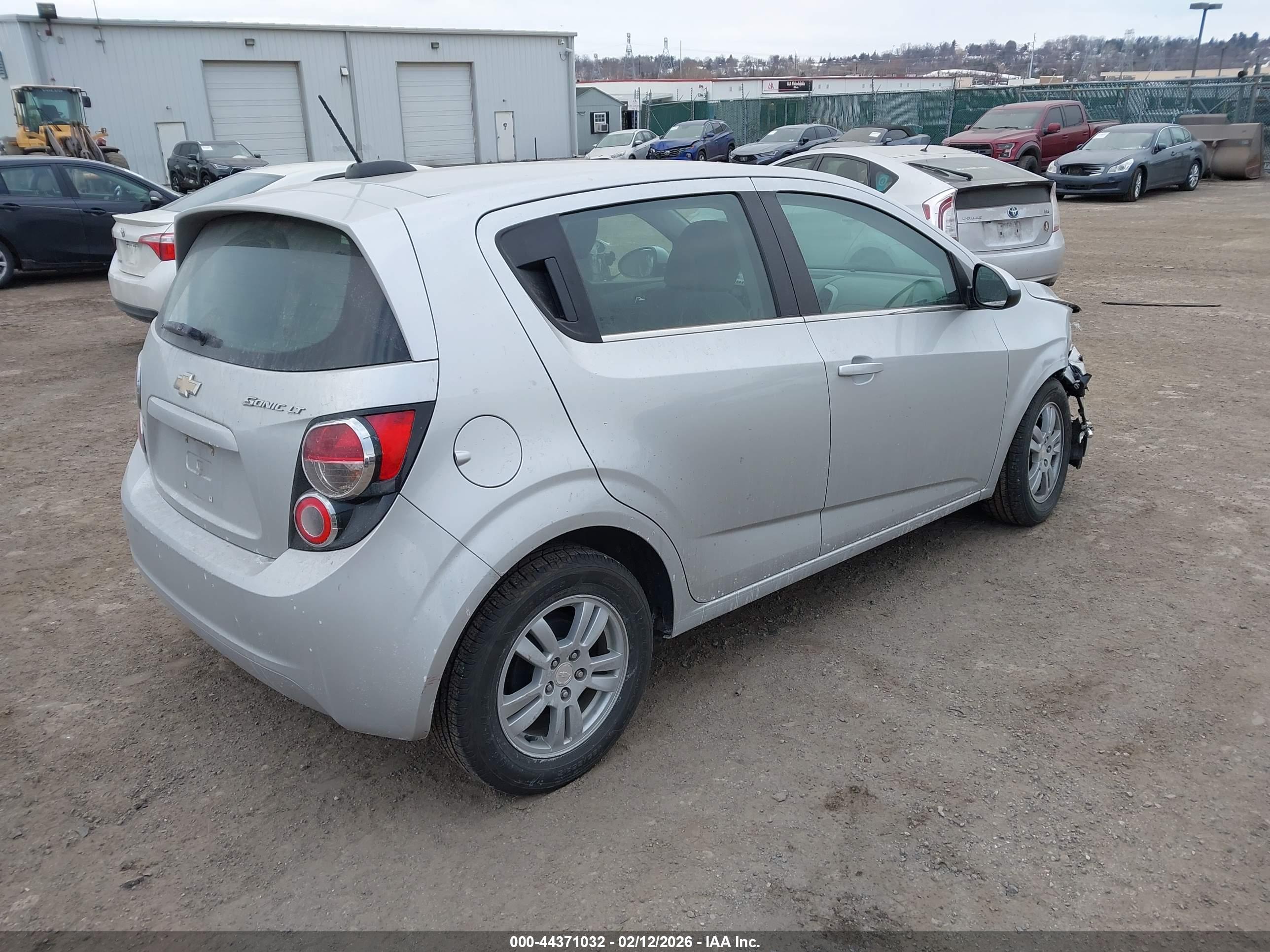 CHEVROLET SONIC image 4