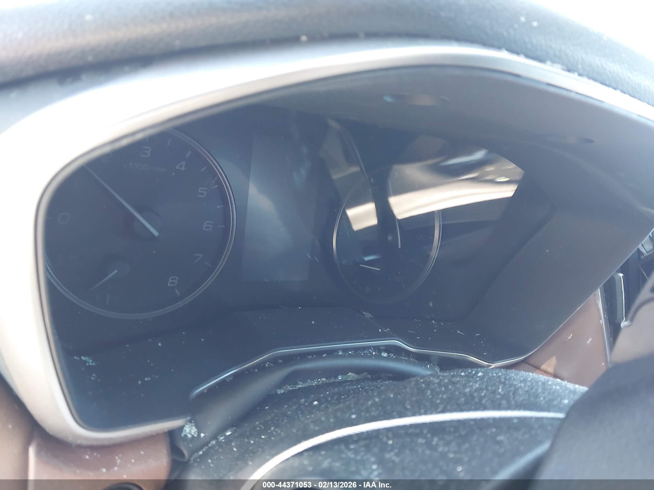 SUBARU OUTBACK image 7