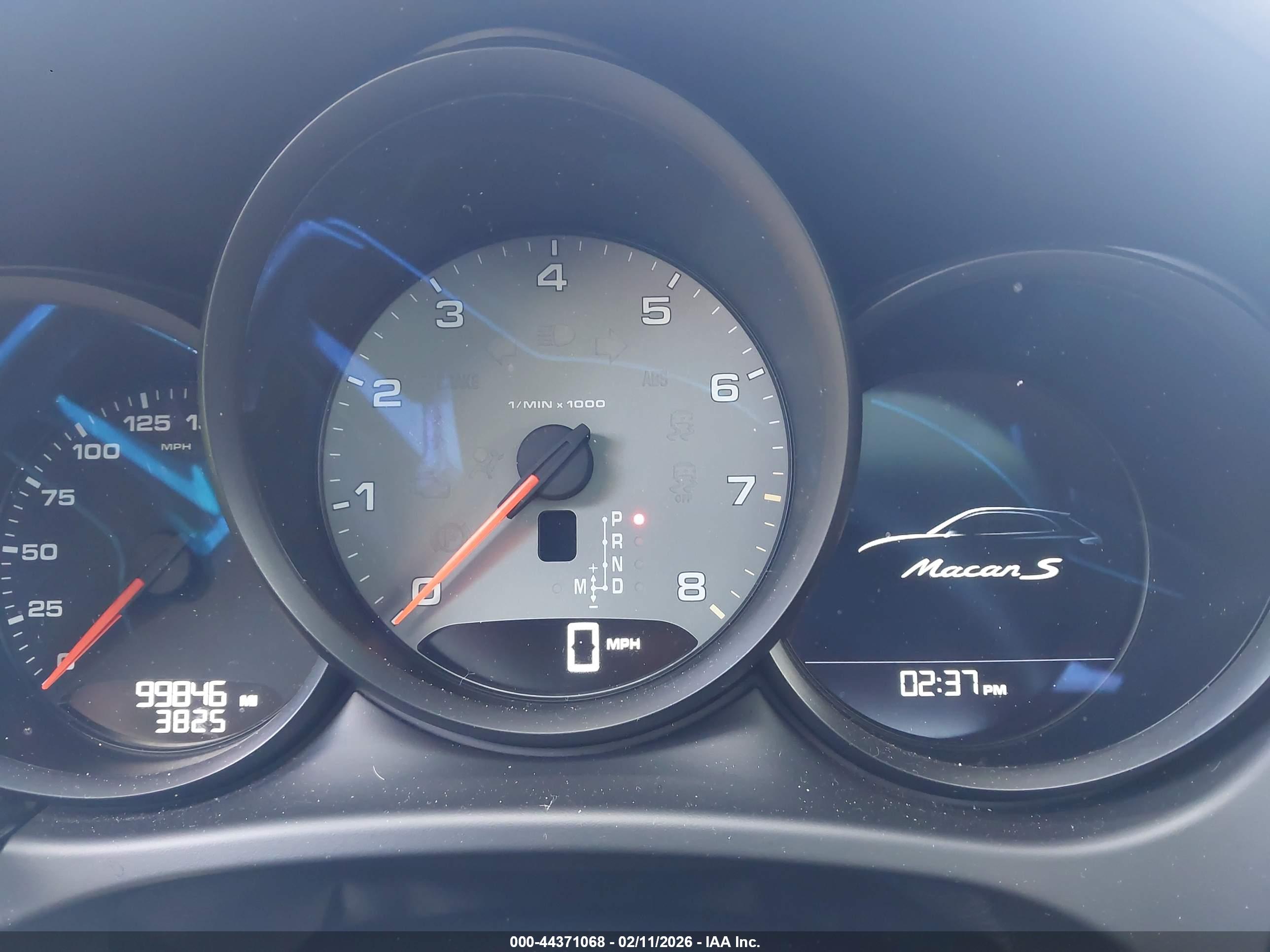 PORSCHE MACAN image 7