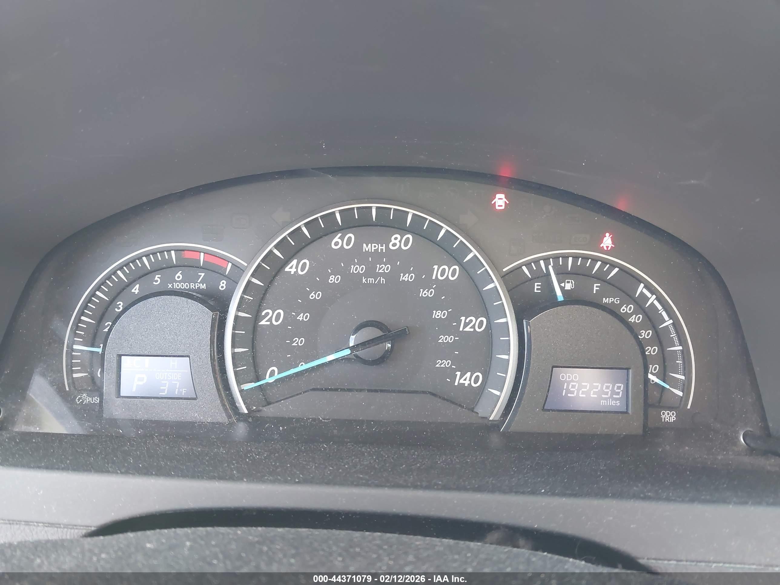 TOYOTA CAMRY image 7