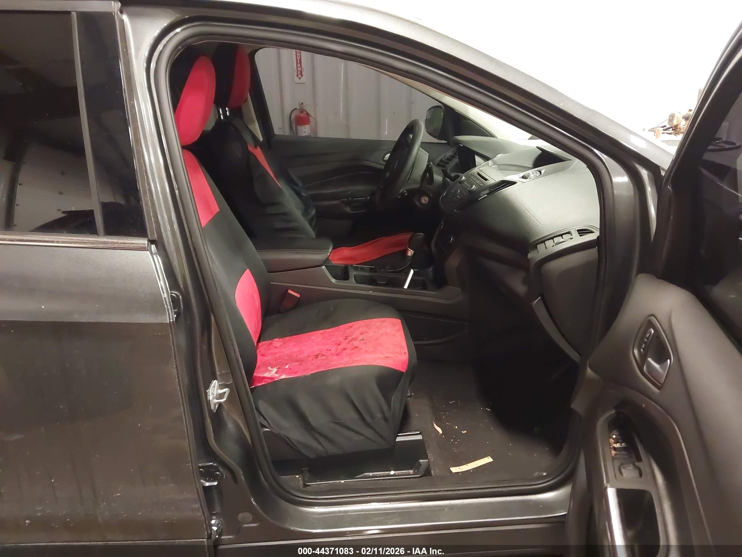 FORD ESCAPE image 5