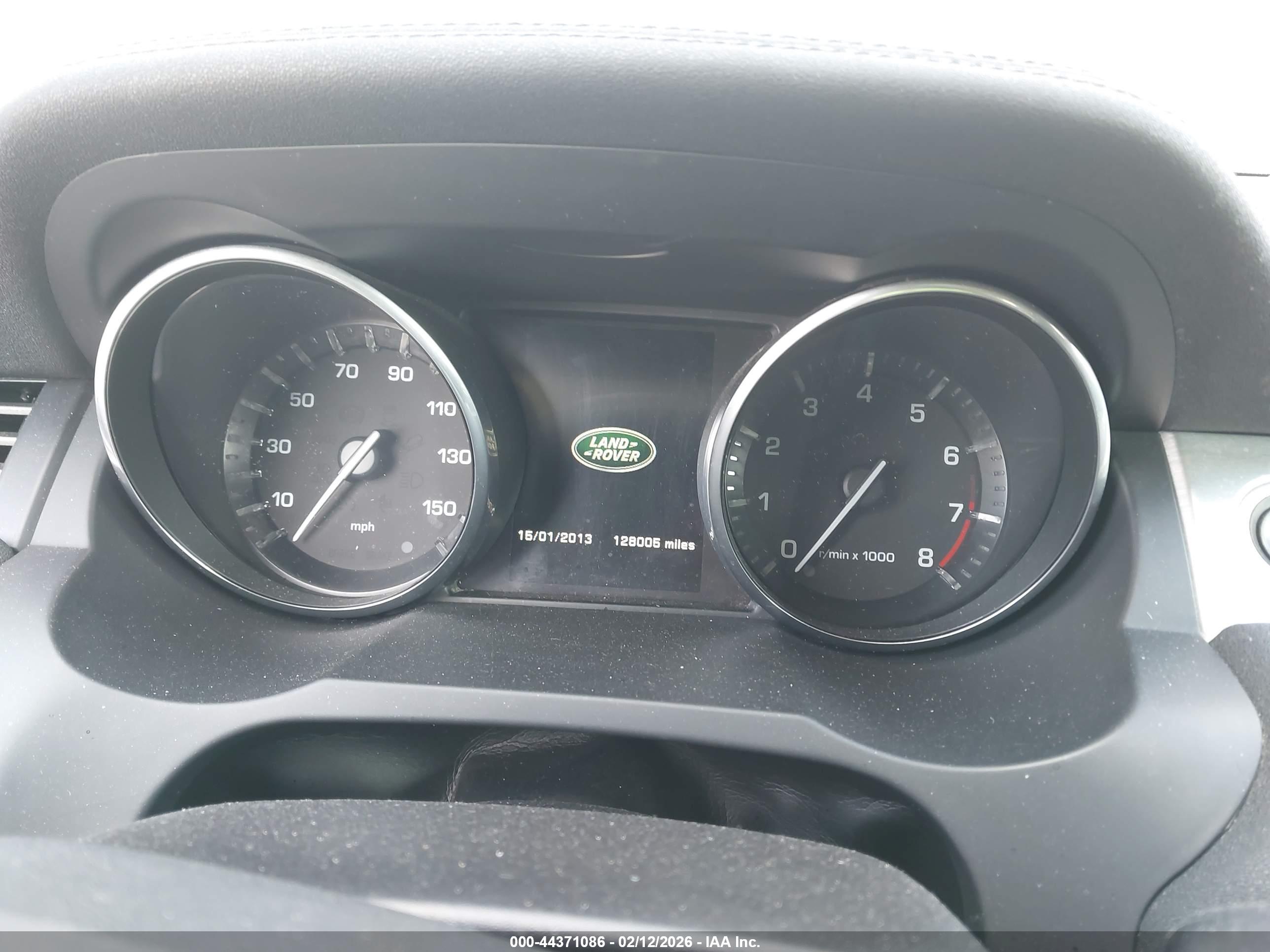 LAND ROVER image 7