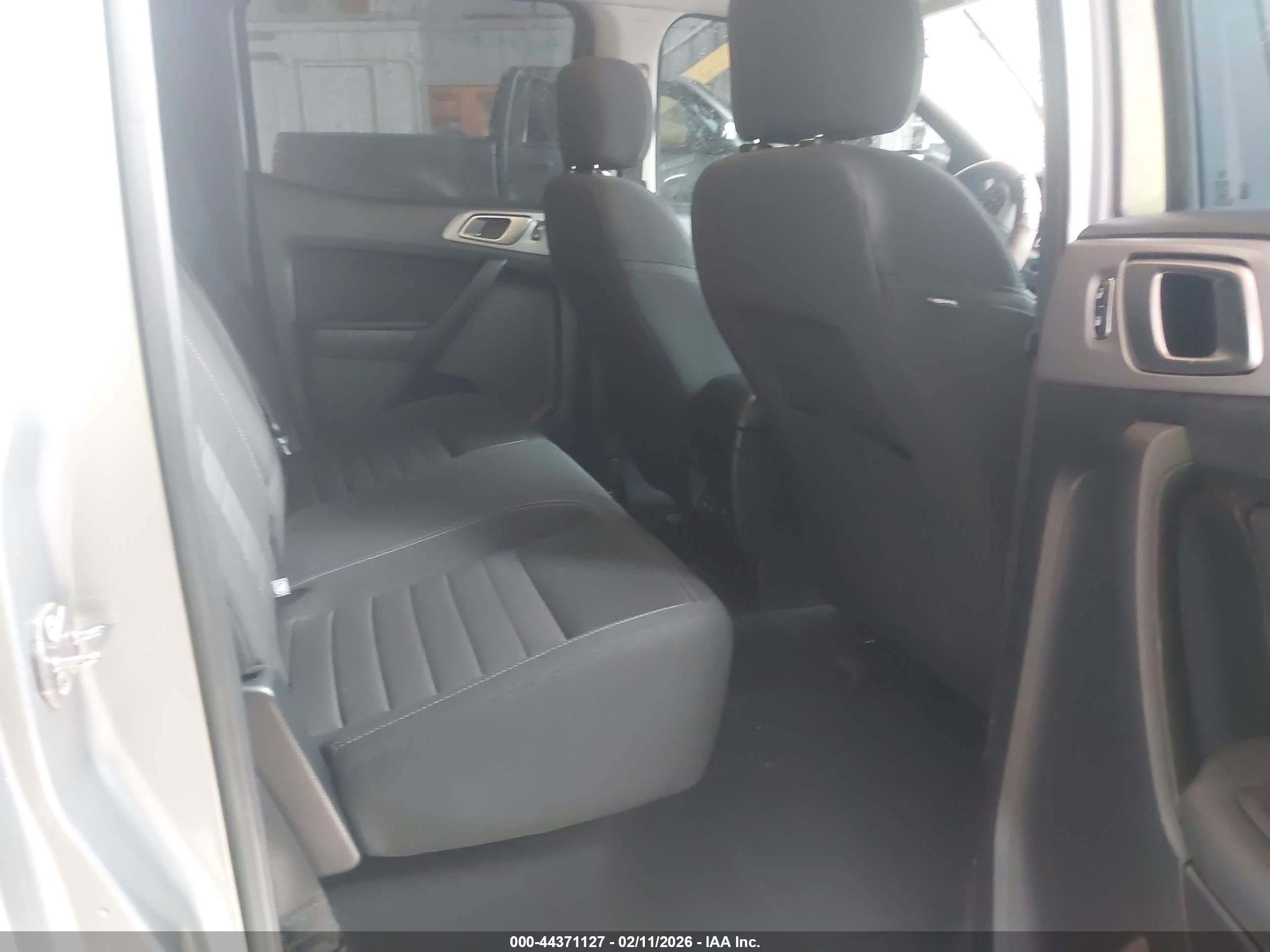 FORD RANGER image 8
