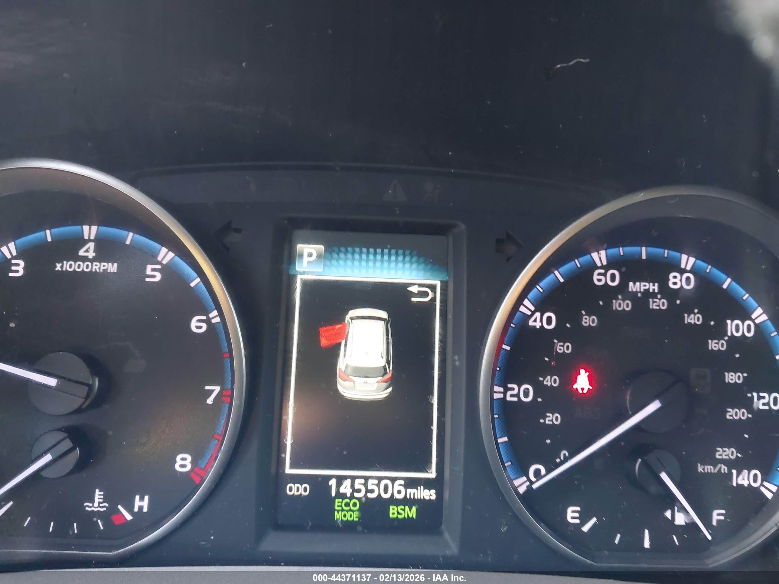 TOYOTA RAV4 image 7