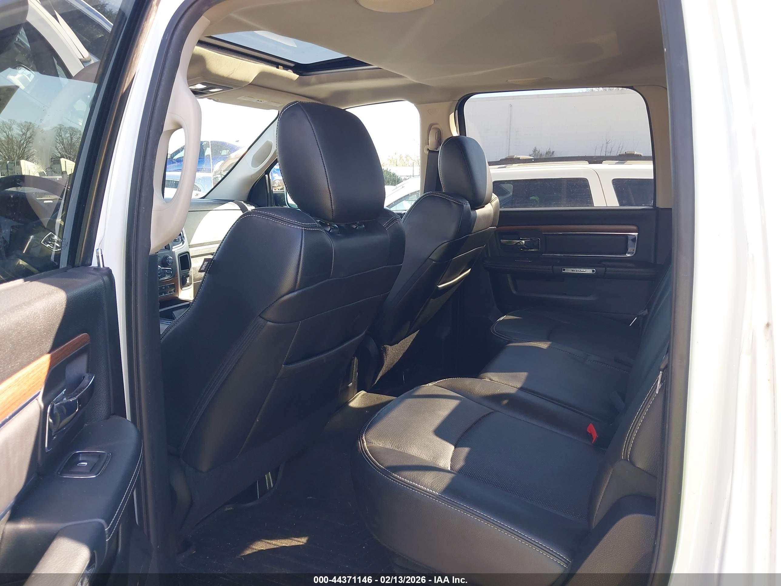 RAM 2500 image 8