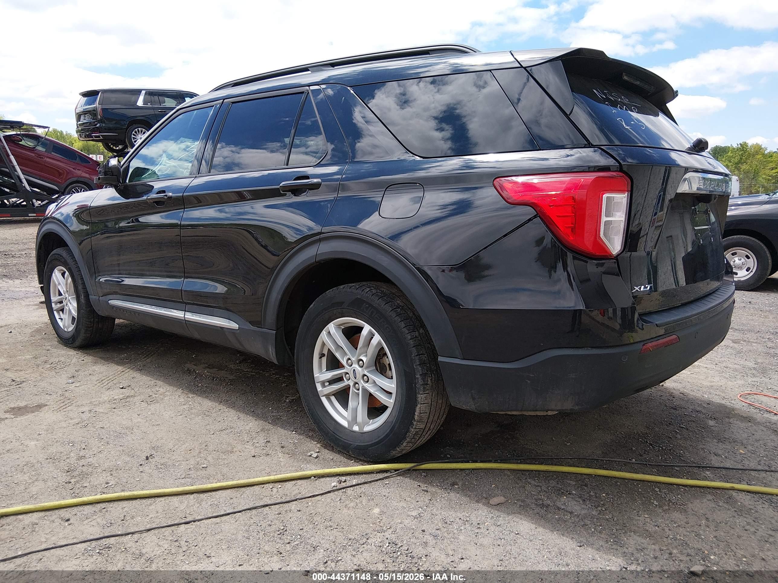 FORD EXPLORER image 3