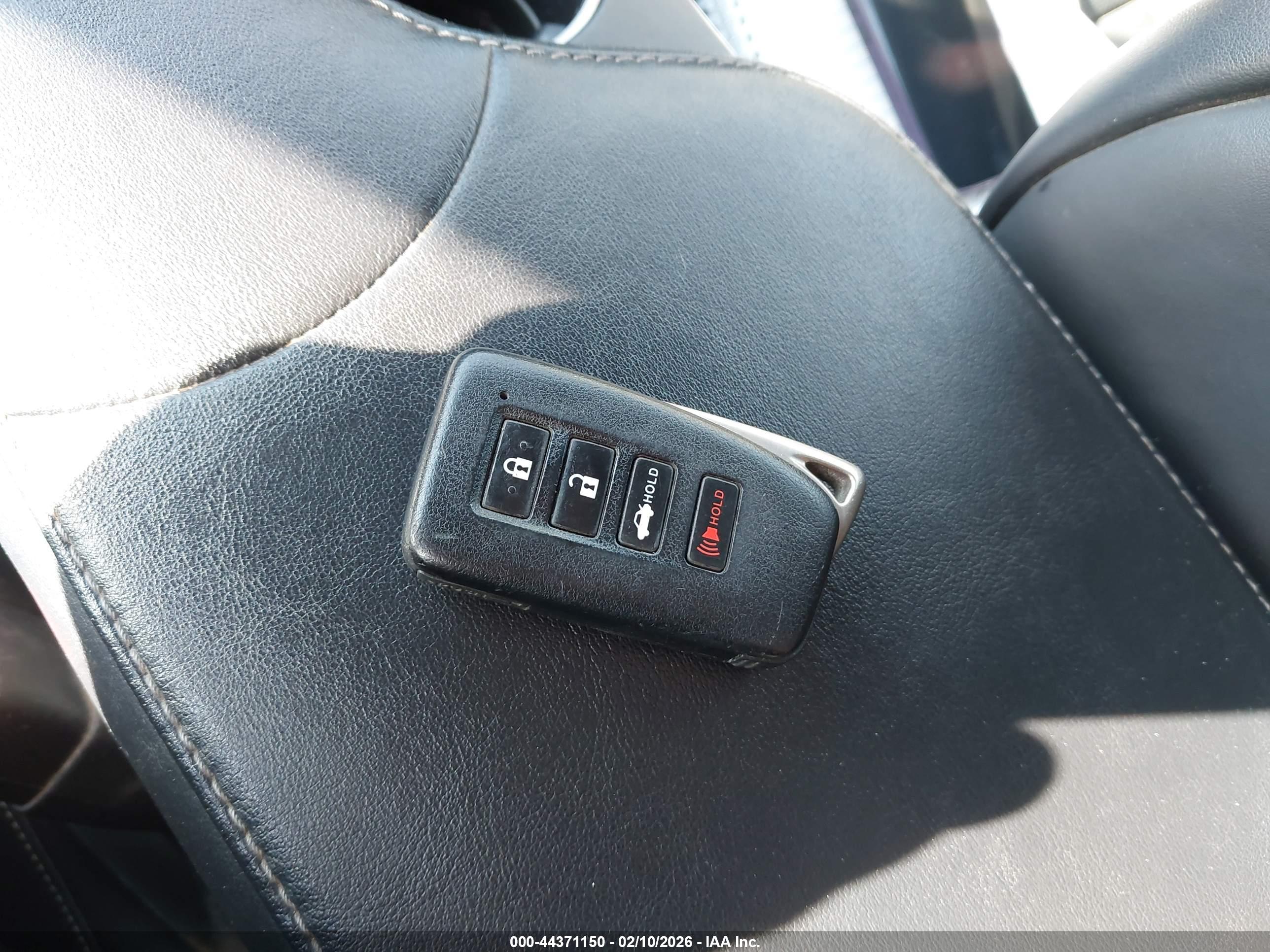 LEXUS RC image 11