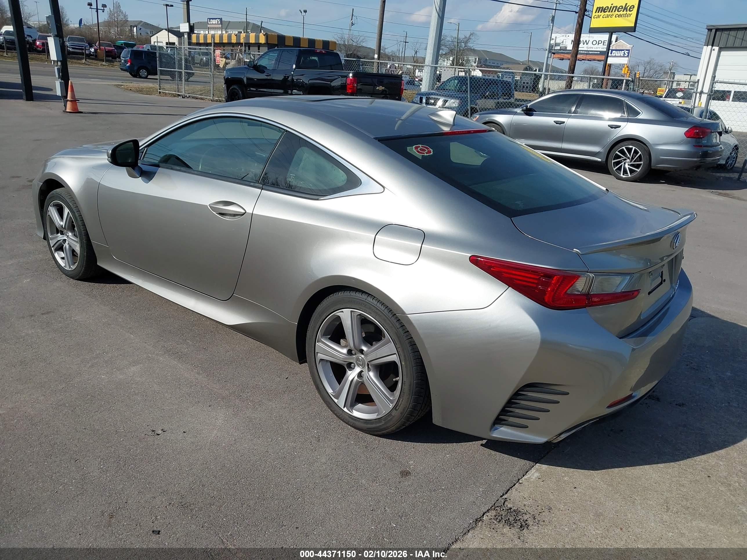 LEXUS RC image 3