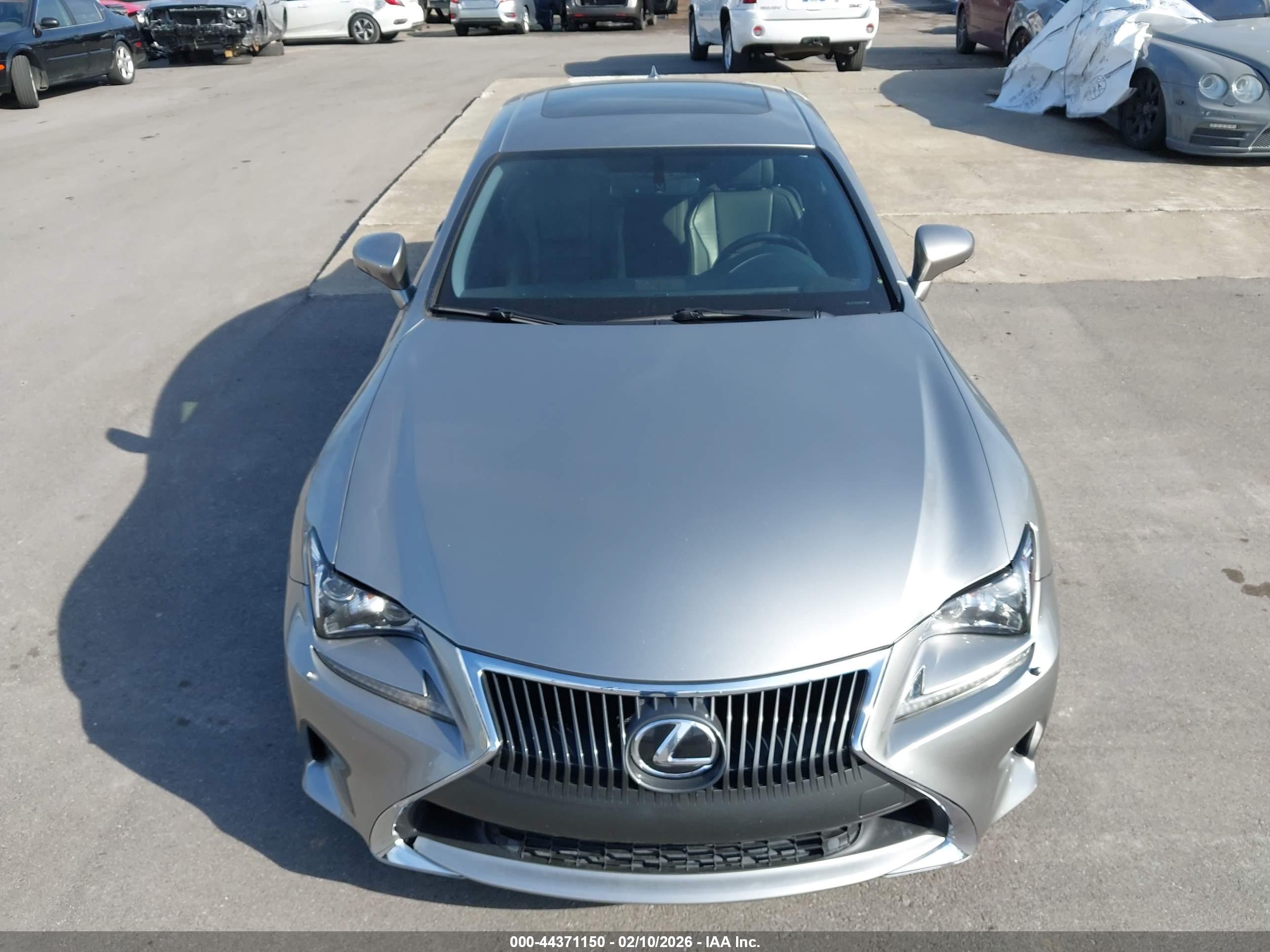 LEXUS RC image 6