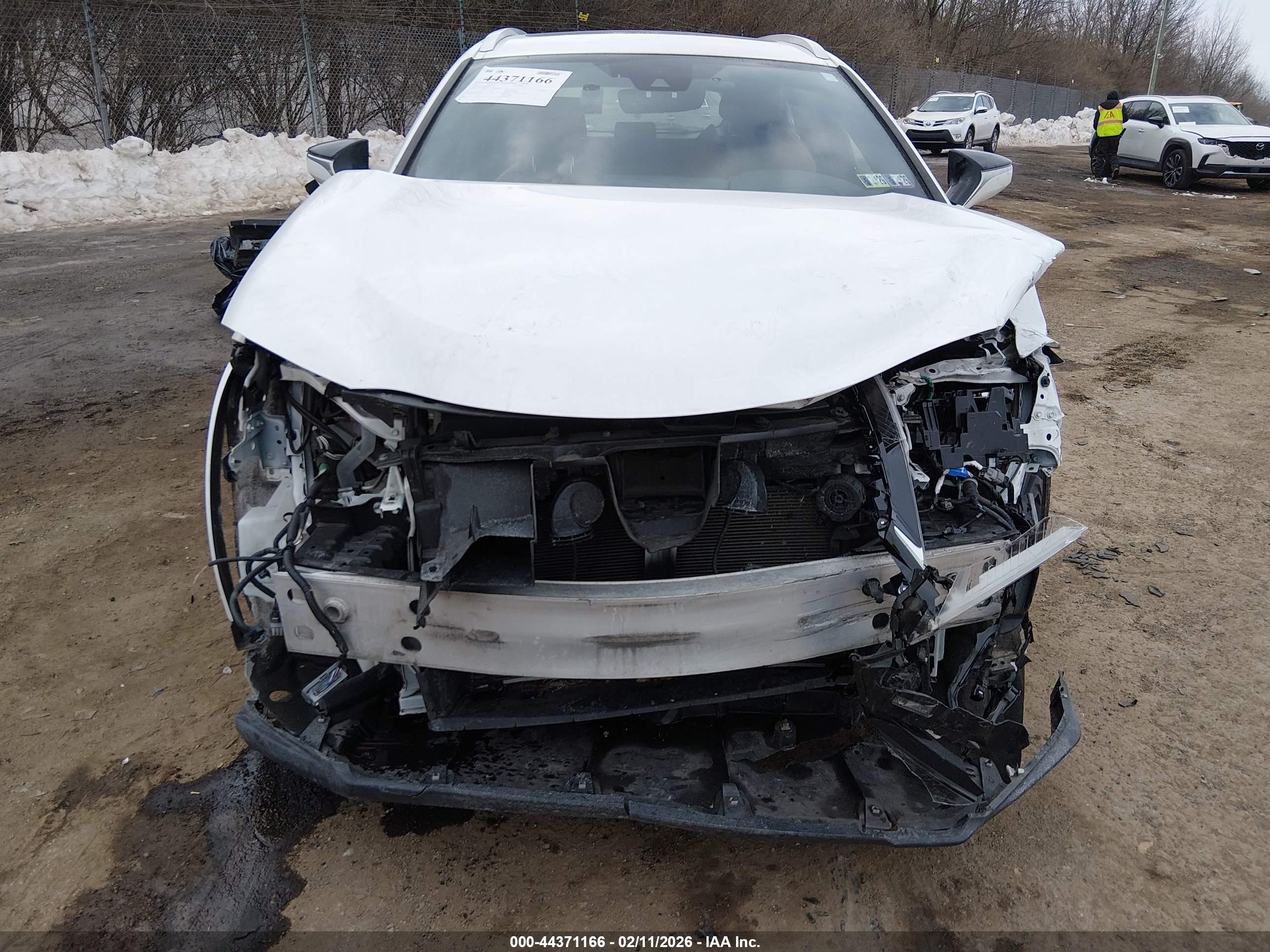 LEXUS UX image 6