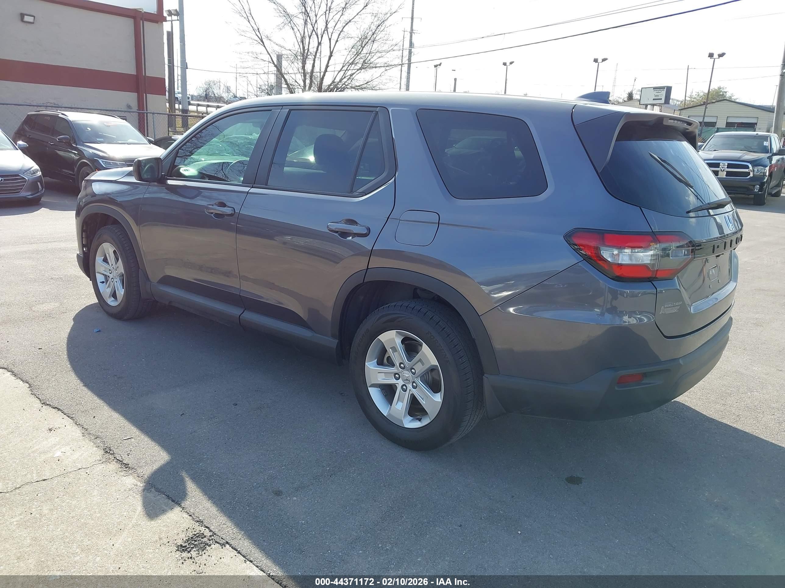 HONDA PILOT image 3