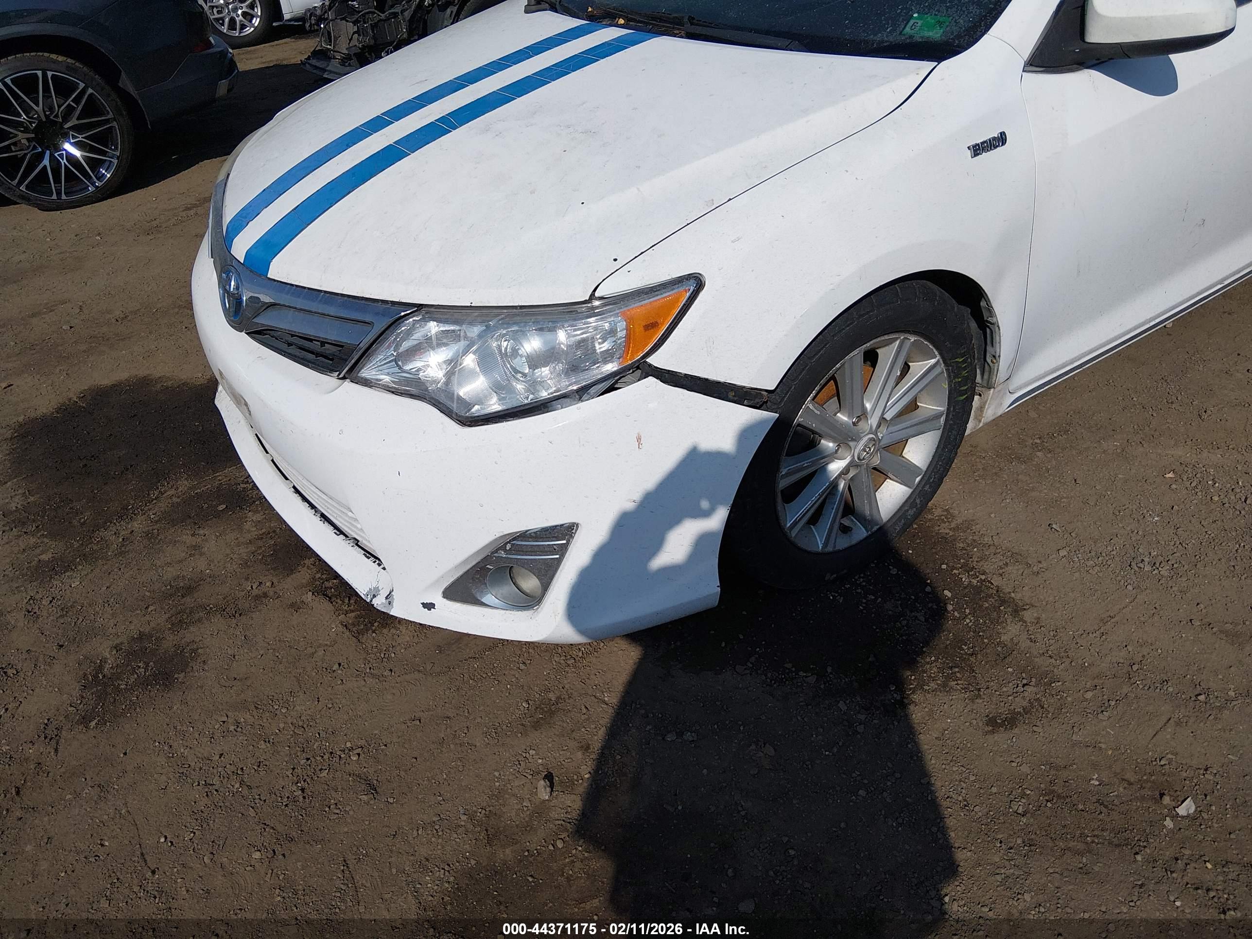 TOYOTA CAMRY image 6