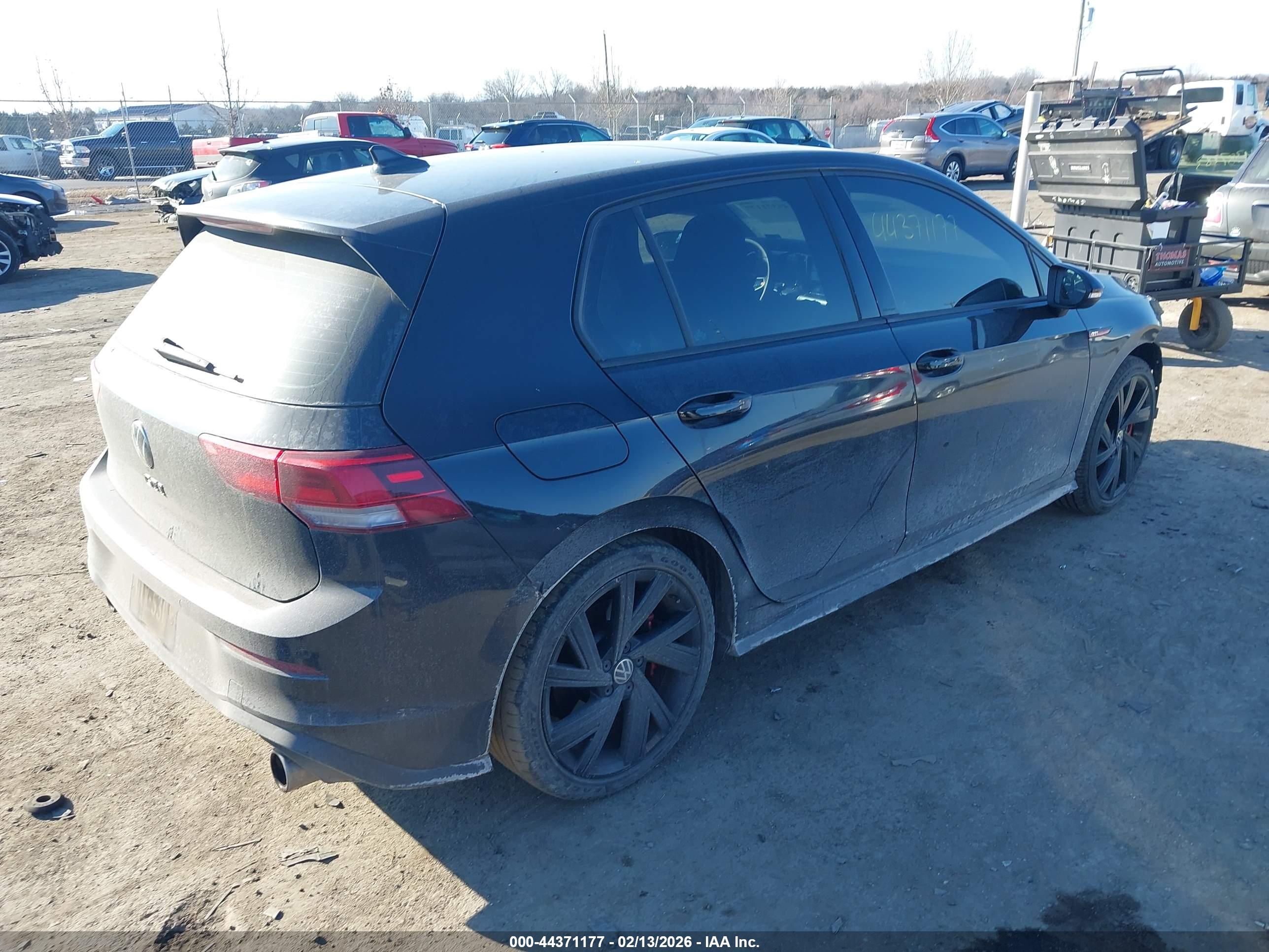 VOLKSWAGEN GOLF image 4
