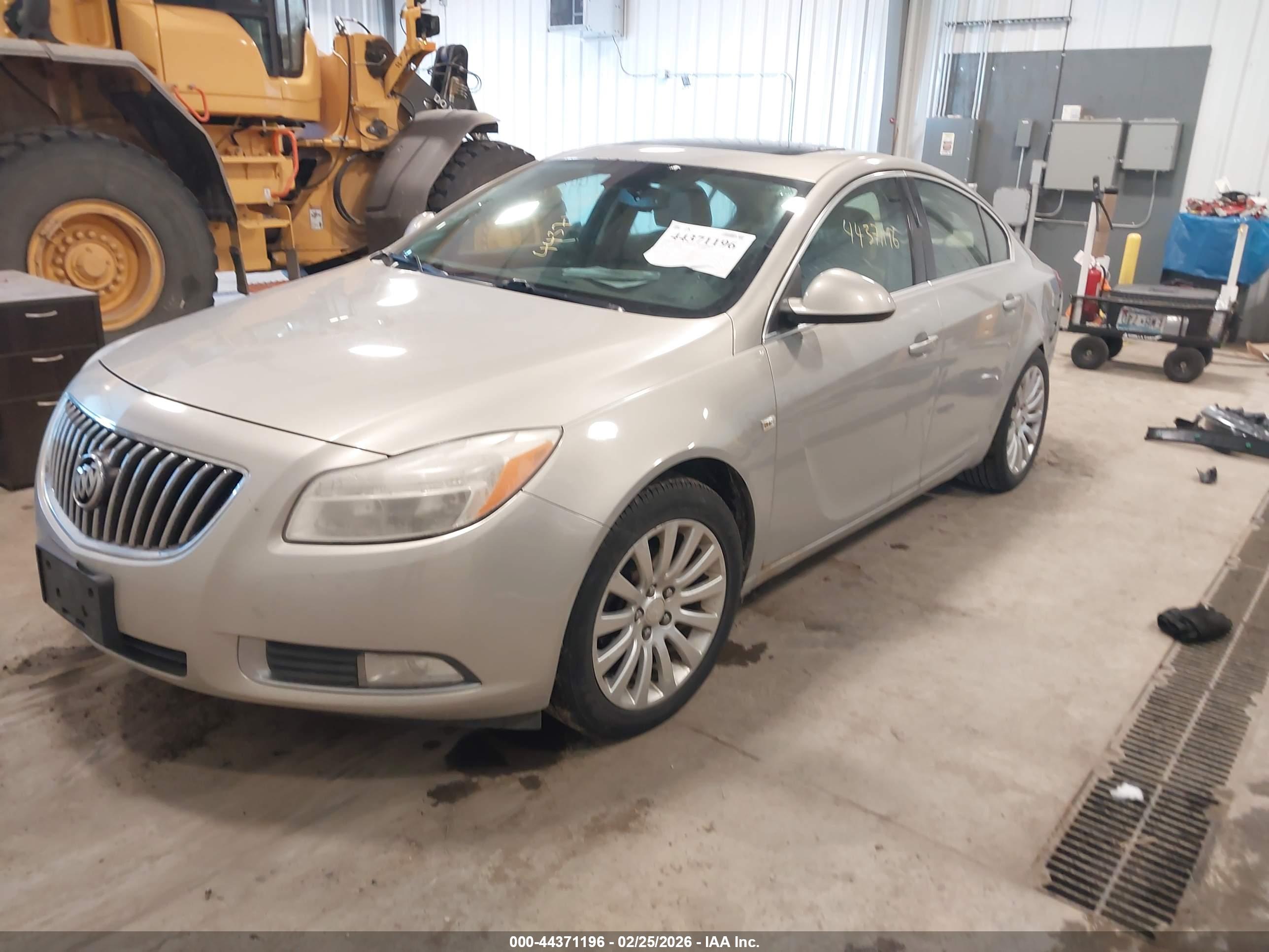BUICK REGAL image 2