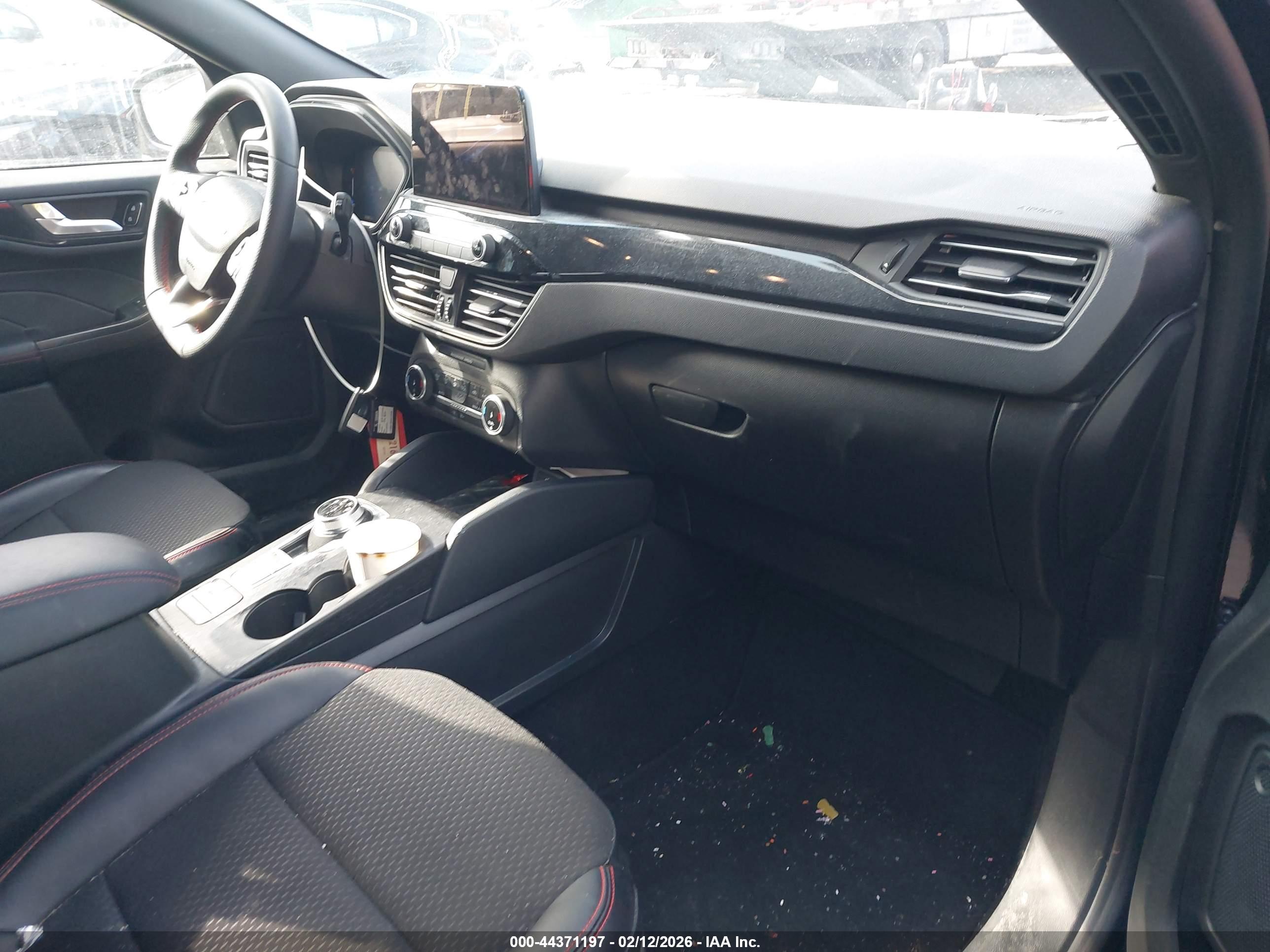 FORD ESCAPE image 5