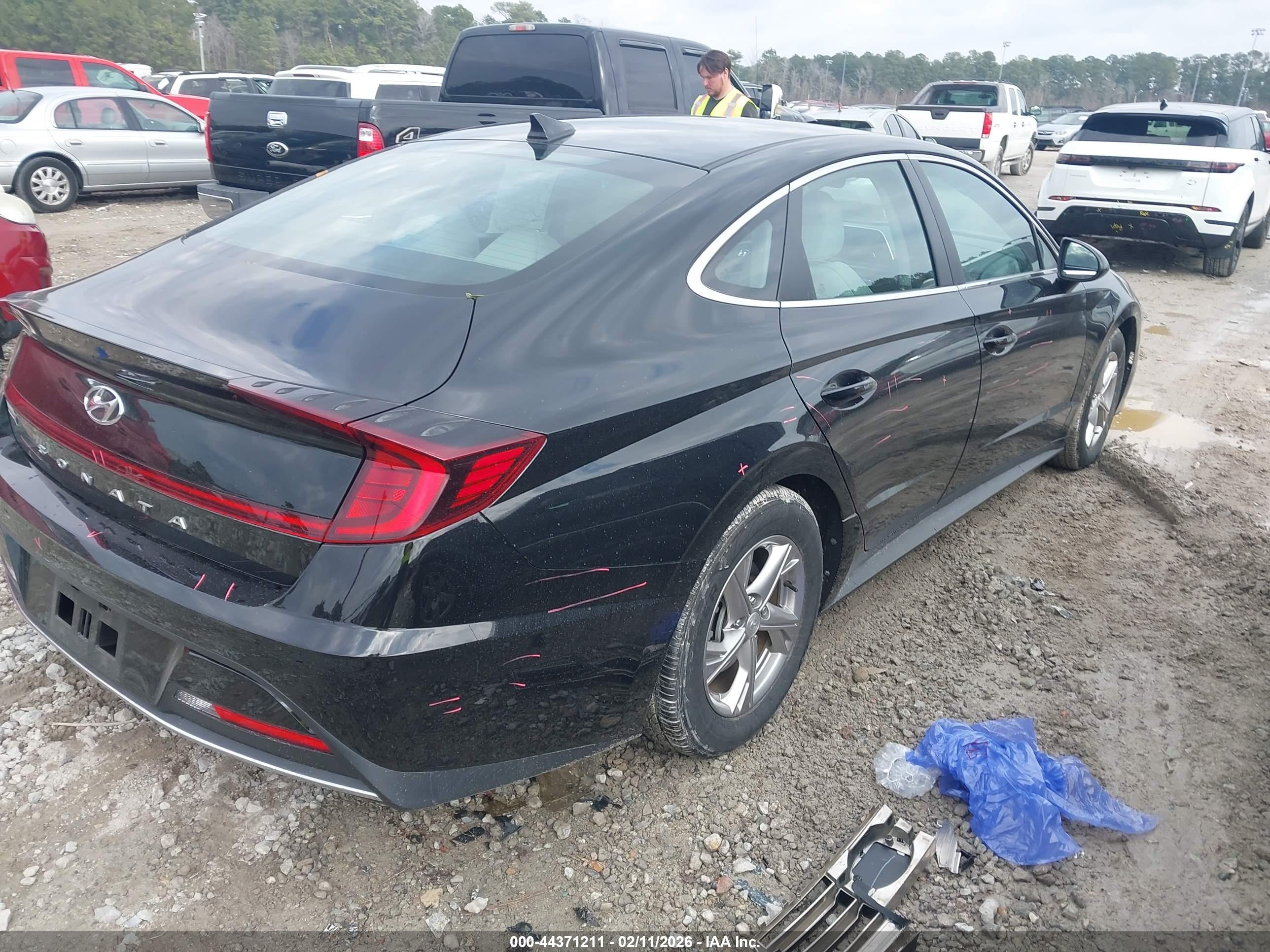 HYUNDAI SONATA image 4