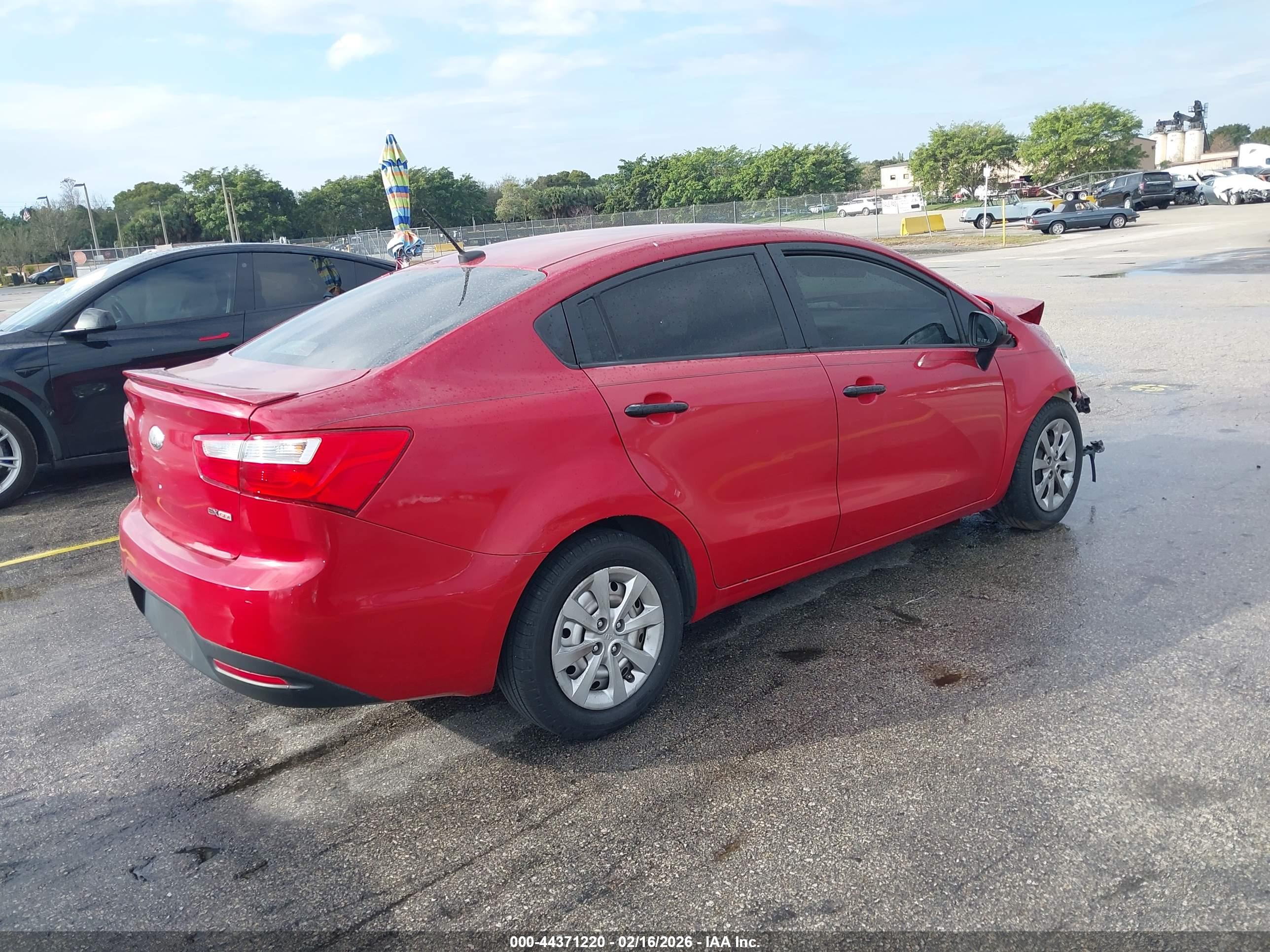 KIA RIO image 4