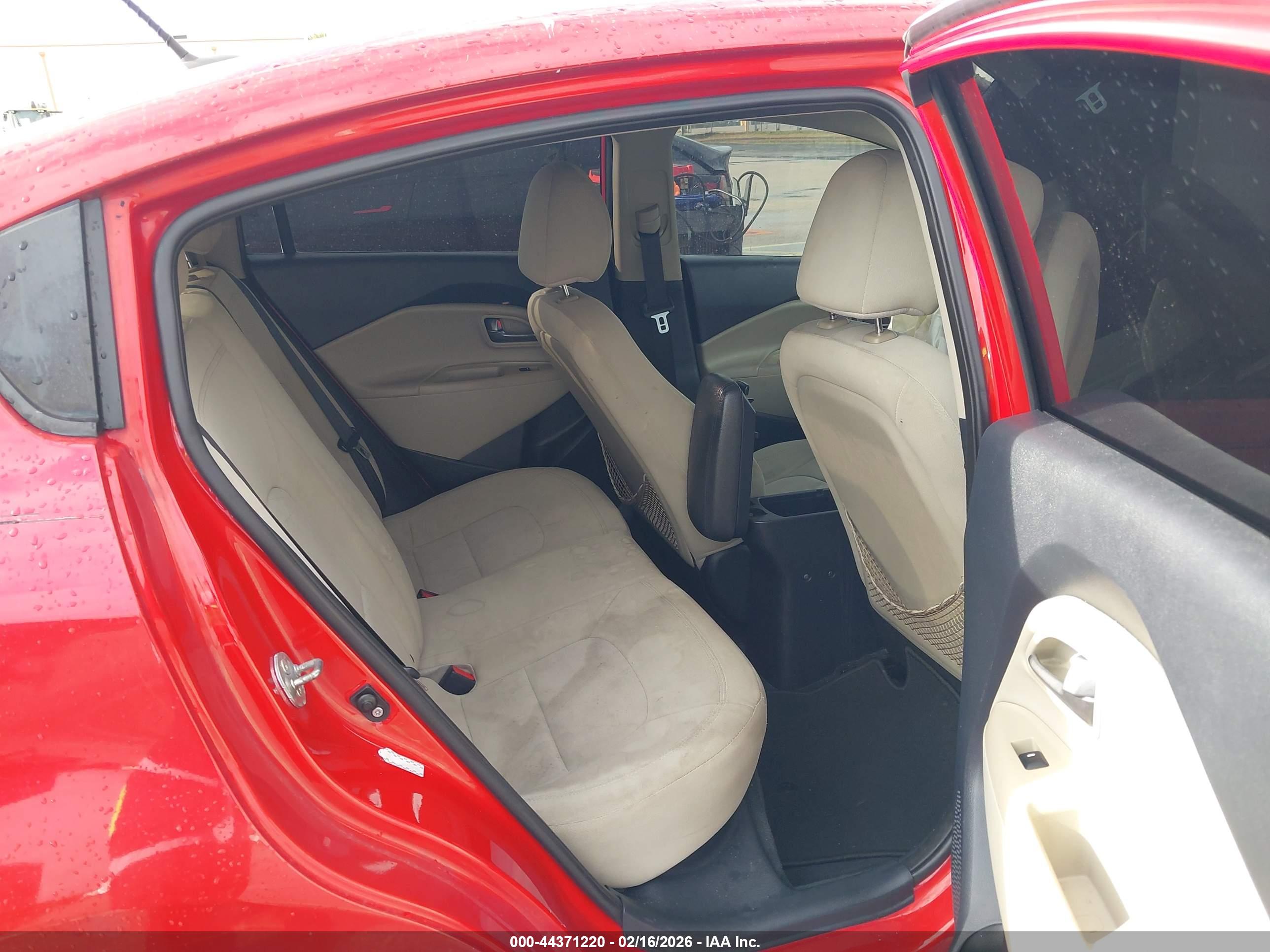 KIA RIO image 8