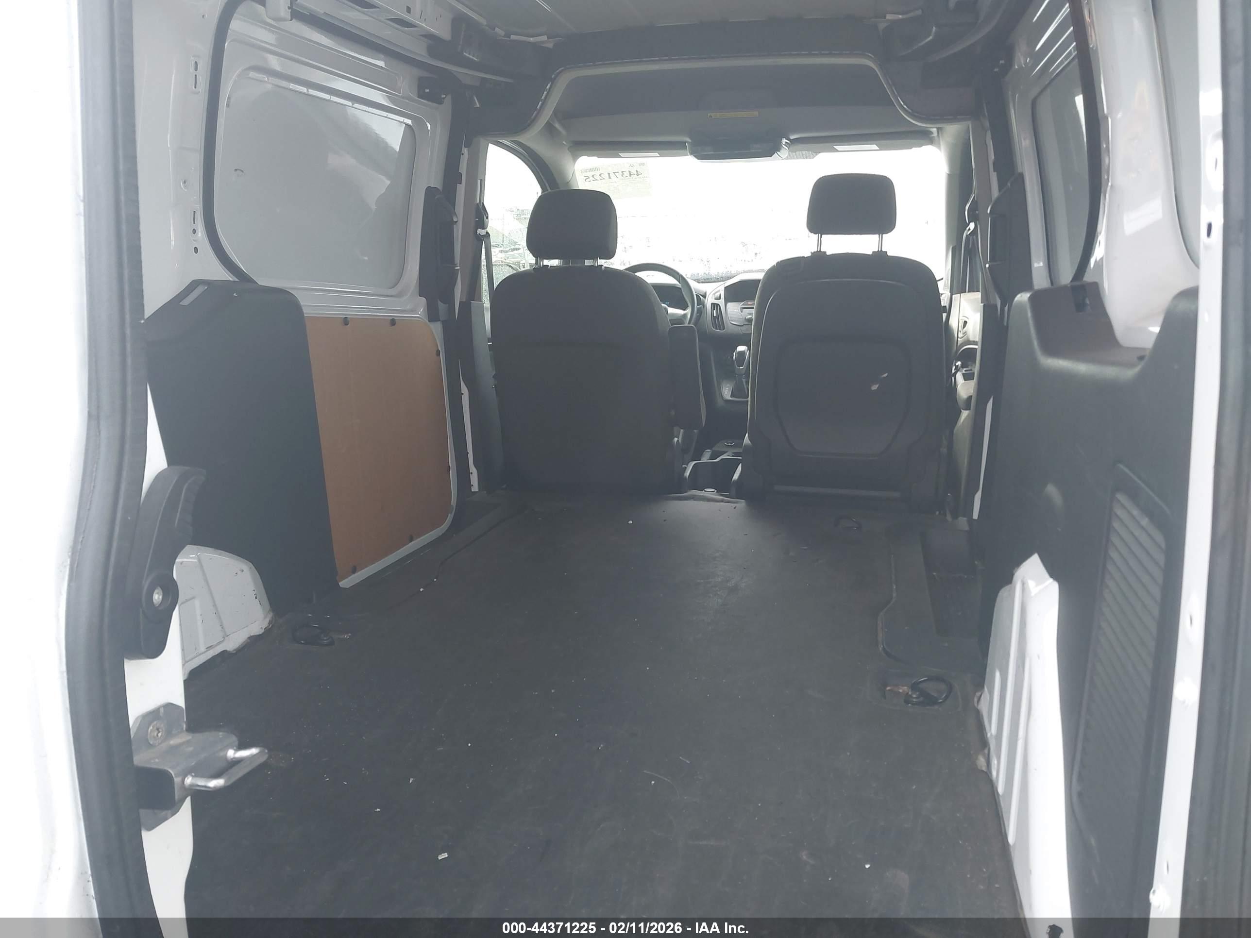 FORD TRANSIT image 8