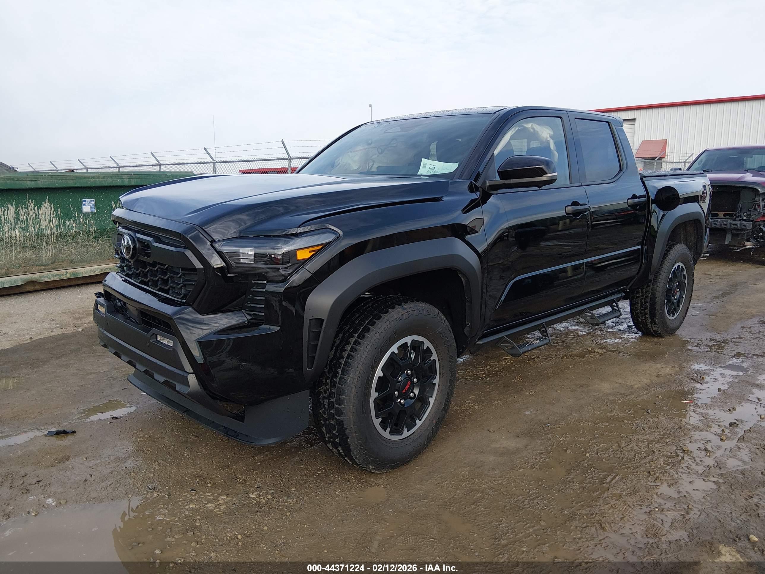 TOYOTA TACOMA image 2