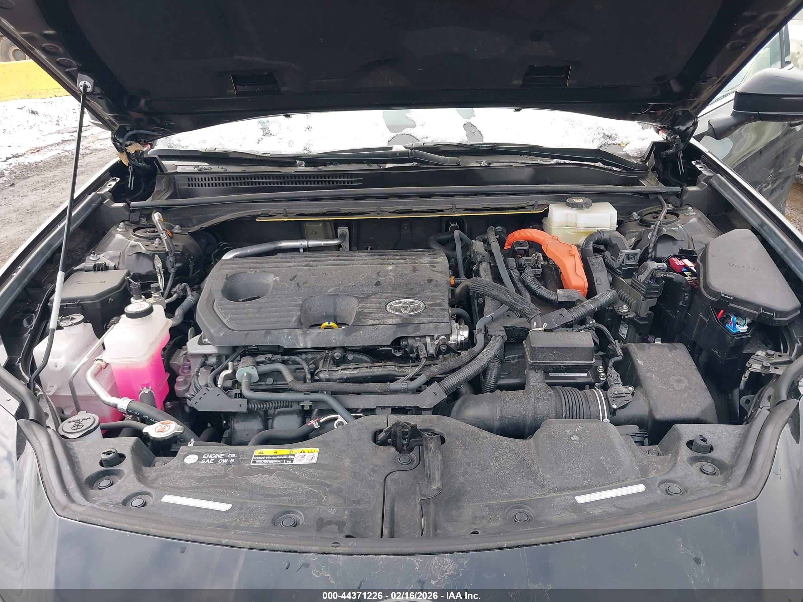 TOYOTA CROWN image 10