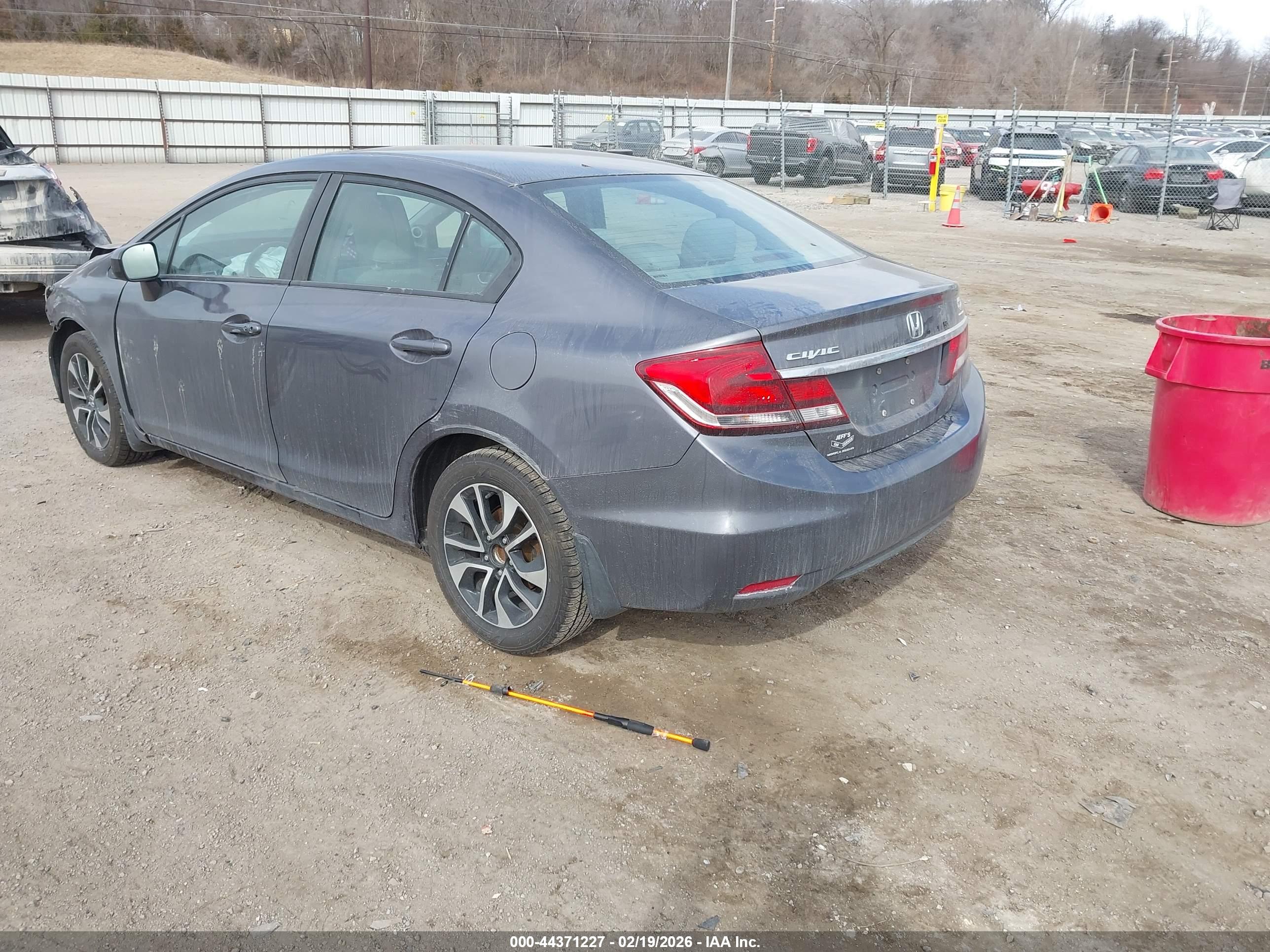 HONDA CIVIC image 3