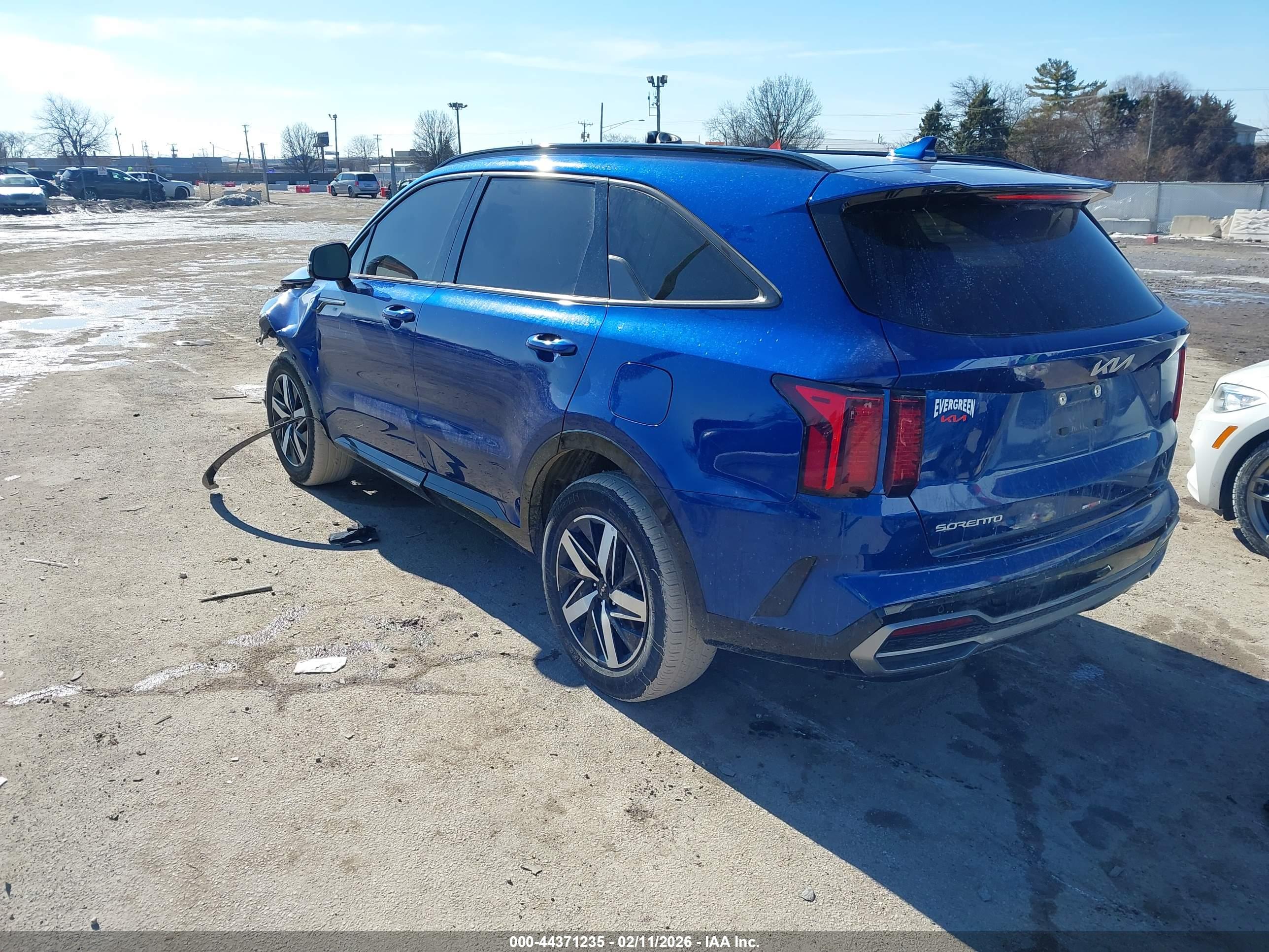KIA SORENTO image 3