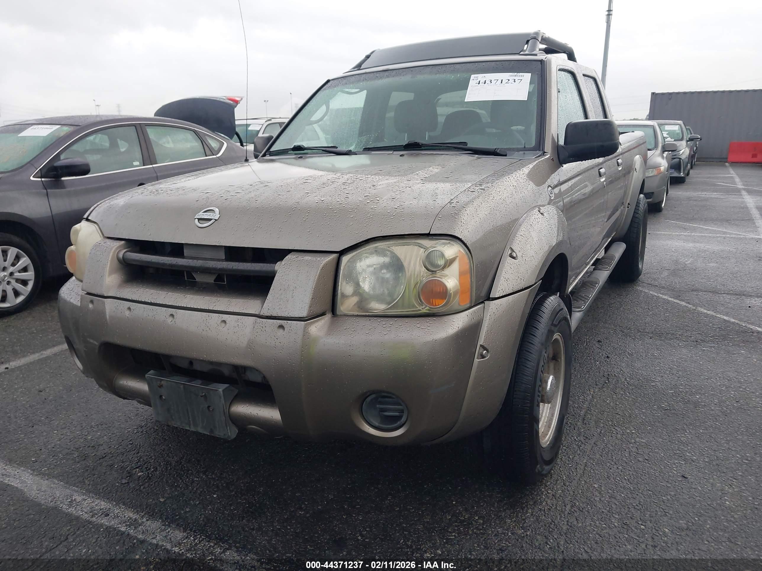 NISSAN FRONTIER image 2