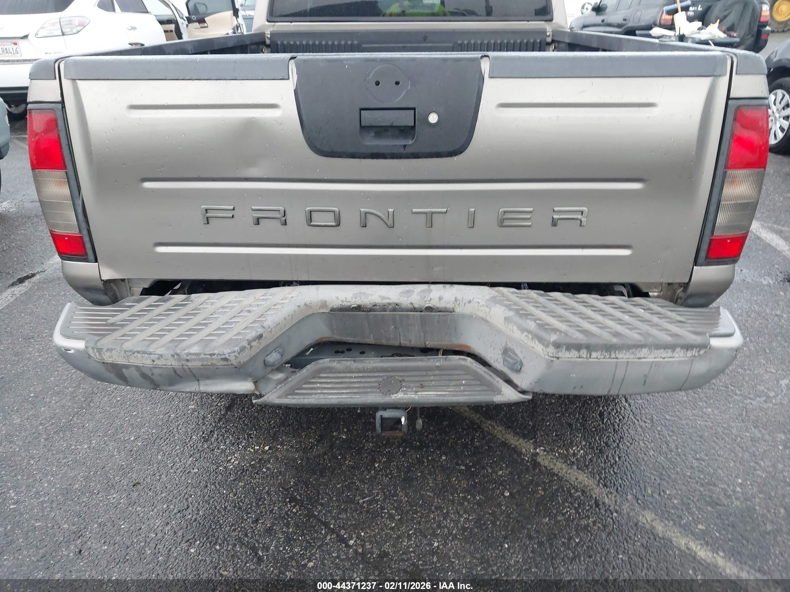 NISSAN FRONTIER image 6