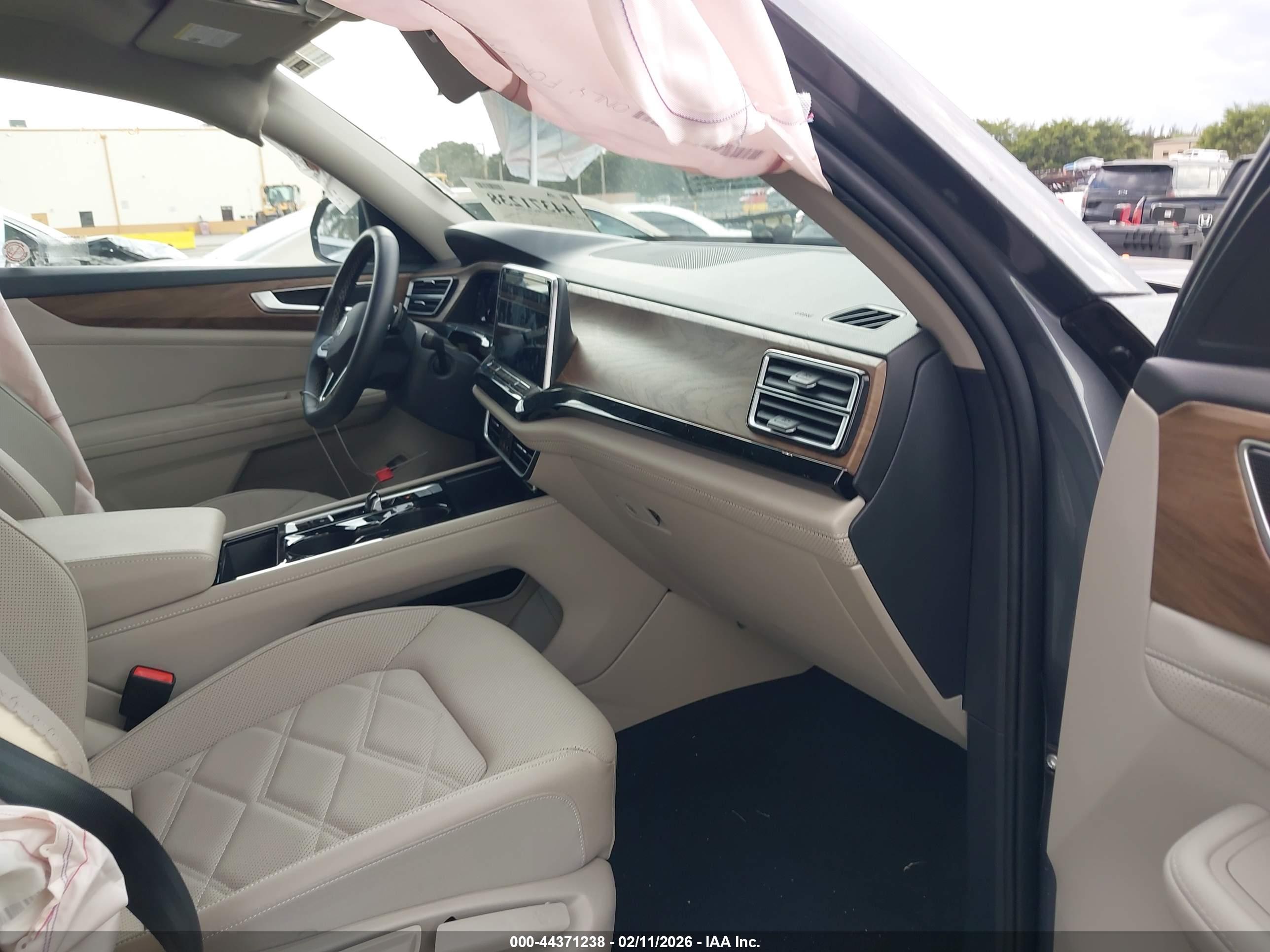VOLKSWAGEN ATLAS image 5