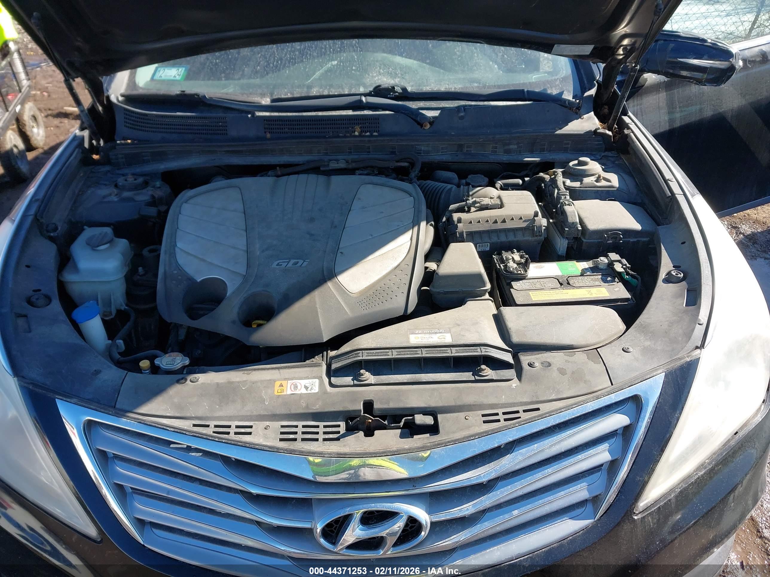 HYUNDAI AZERA image 10