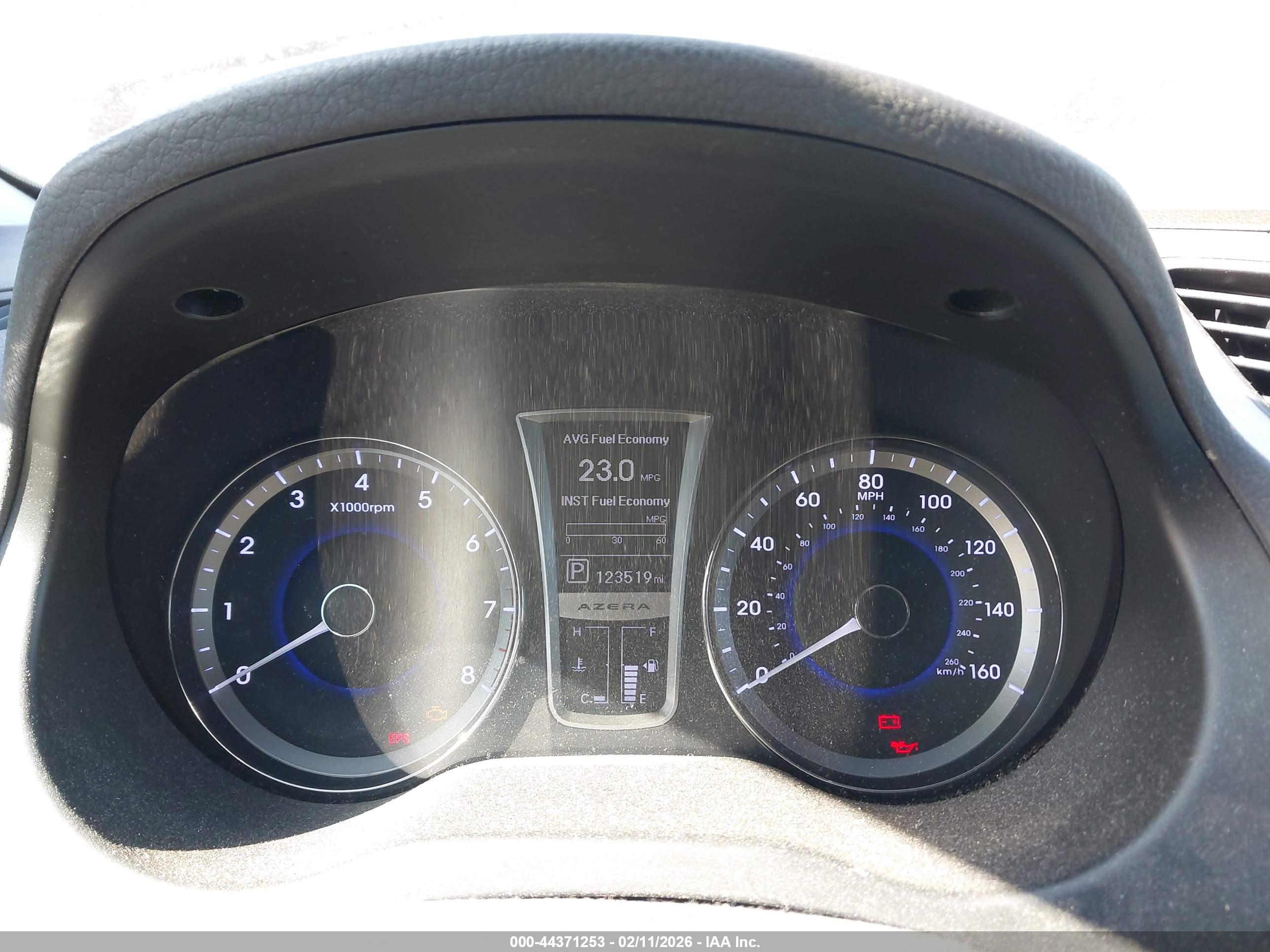 HYUNDAI AZERA image 7