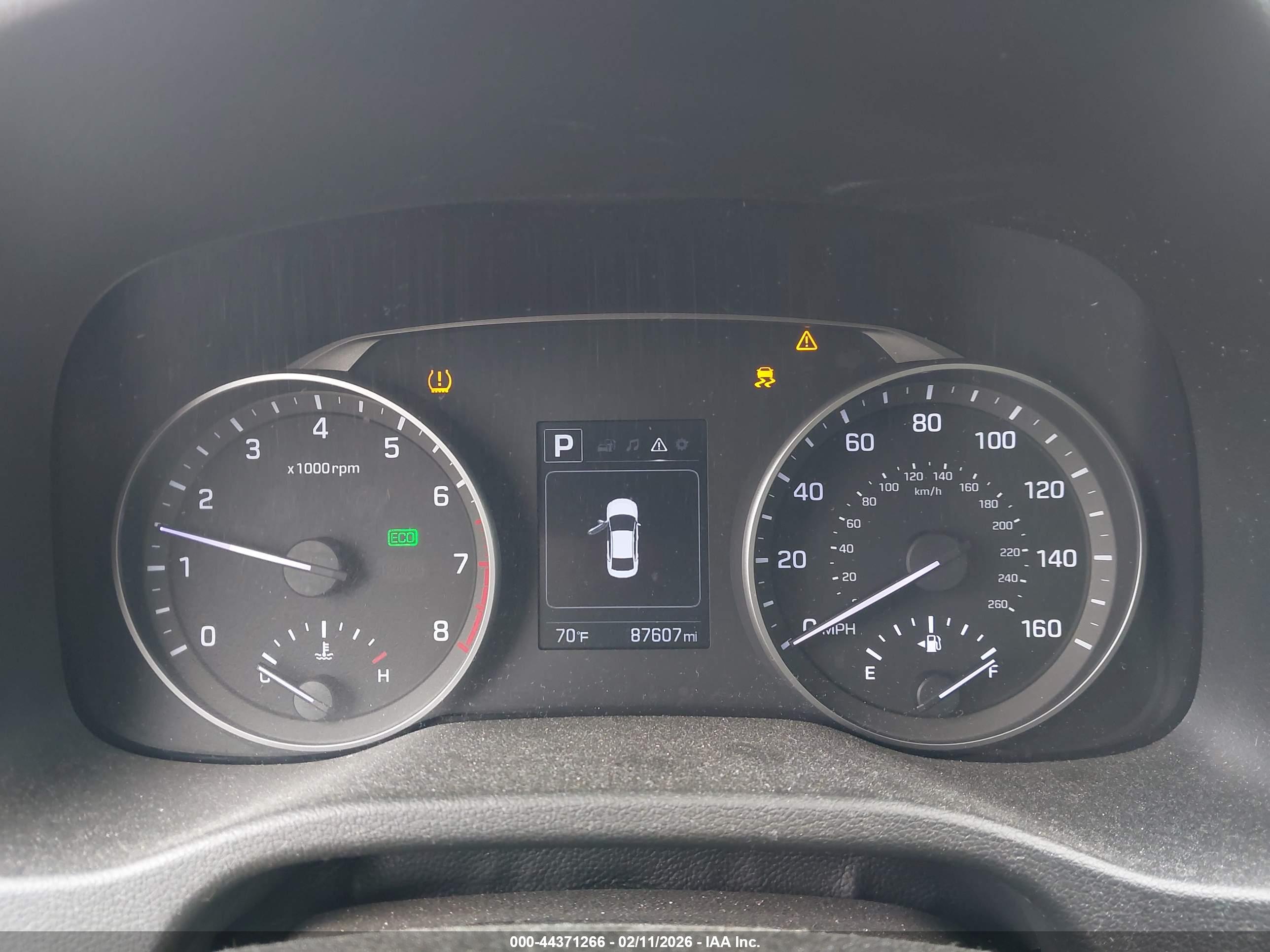 HYUNDAI ELANTRA image 7