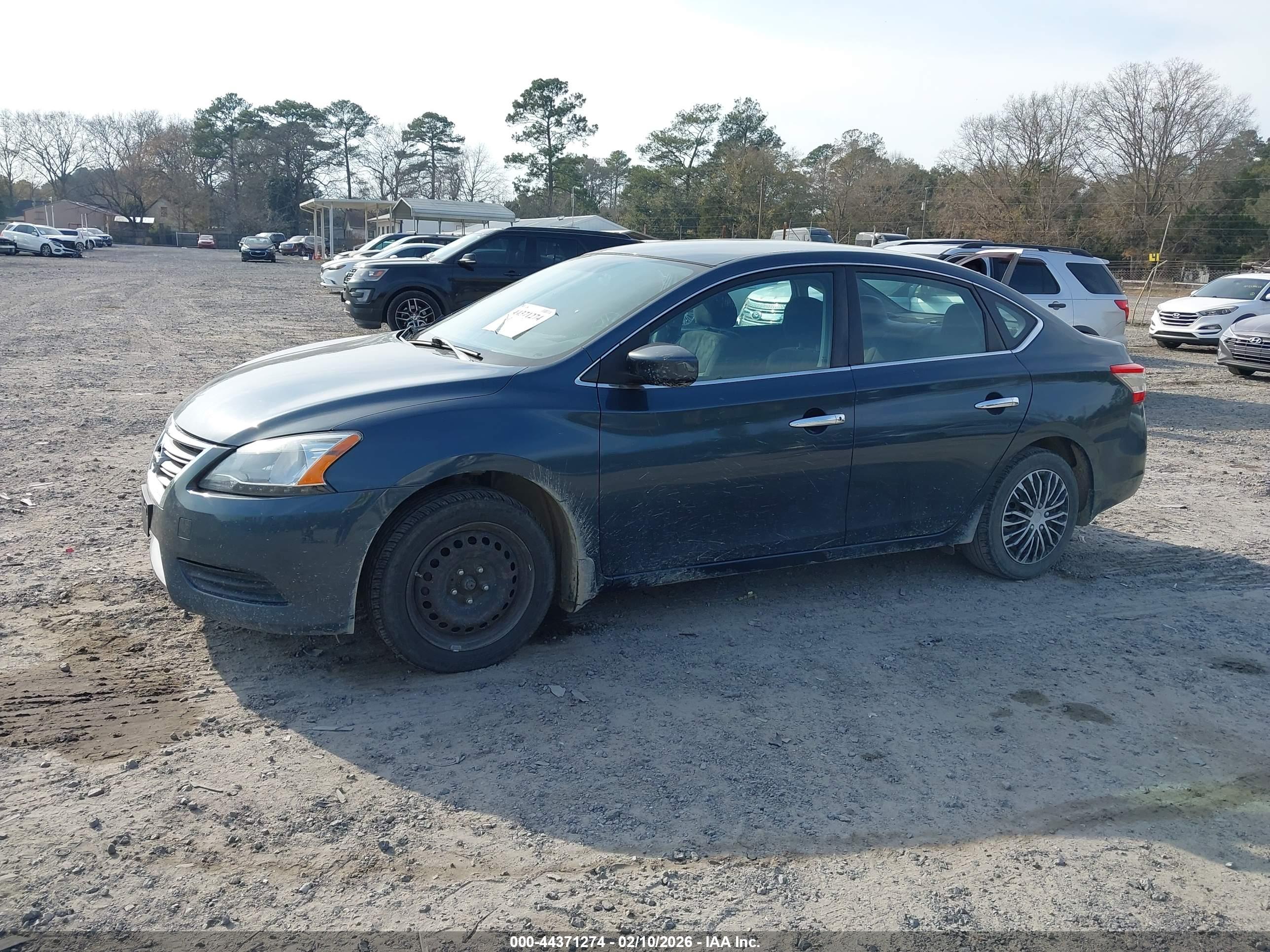 NISSAN SENTRA image 2