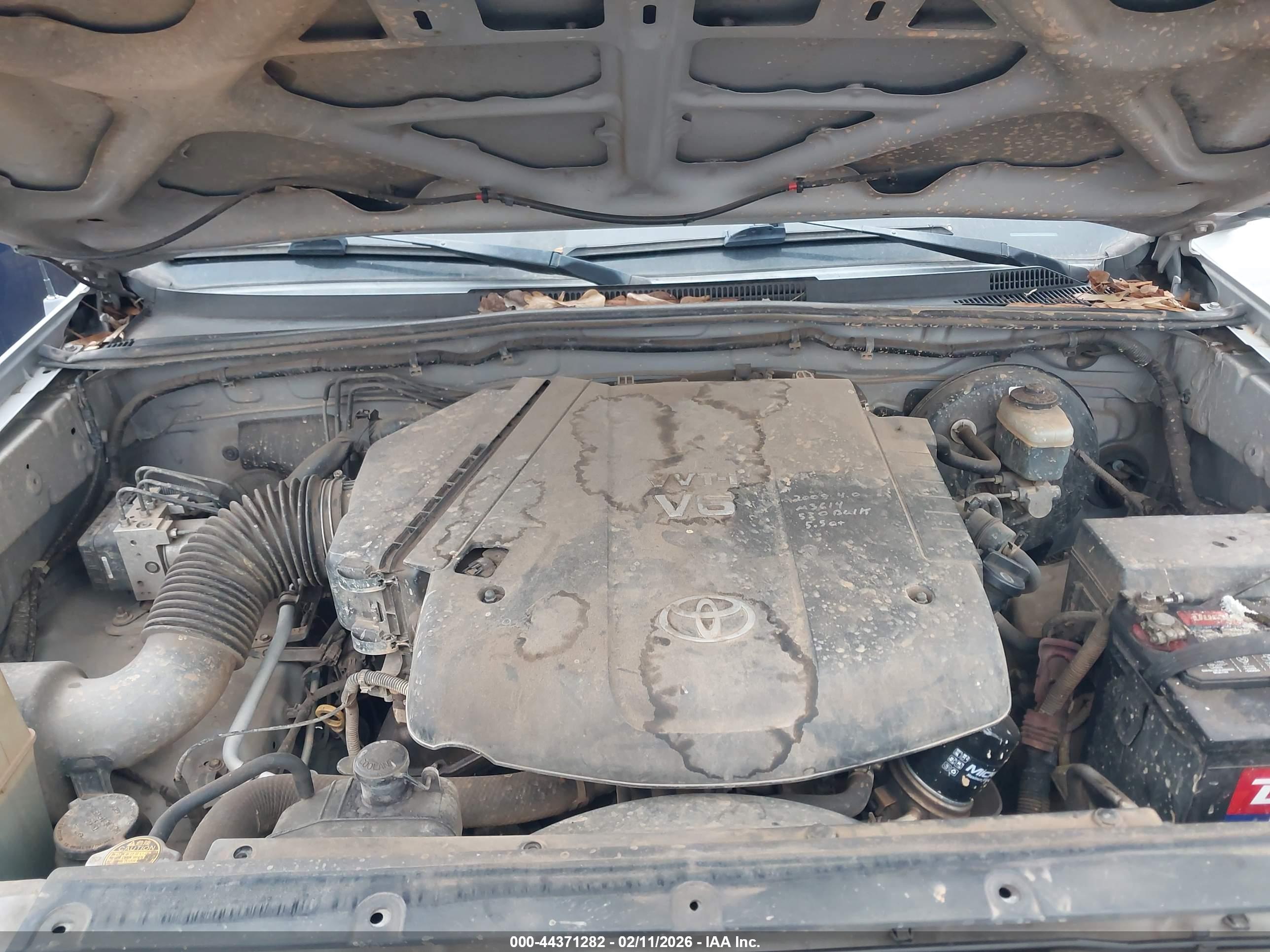 TOYOTA TACOMA image 10