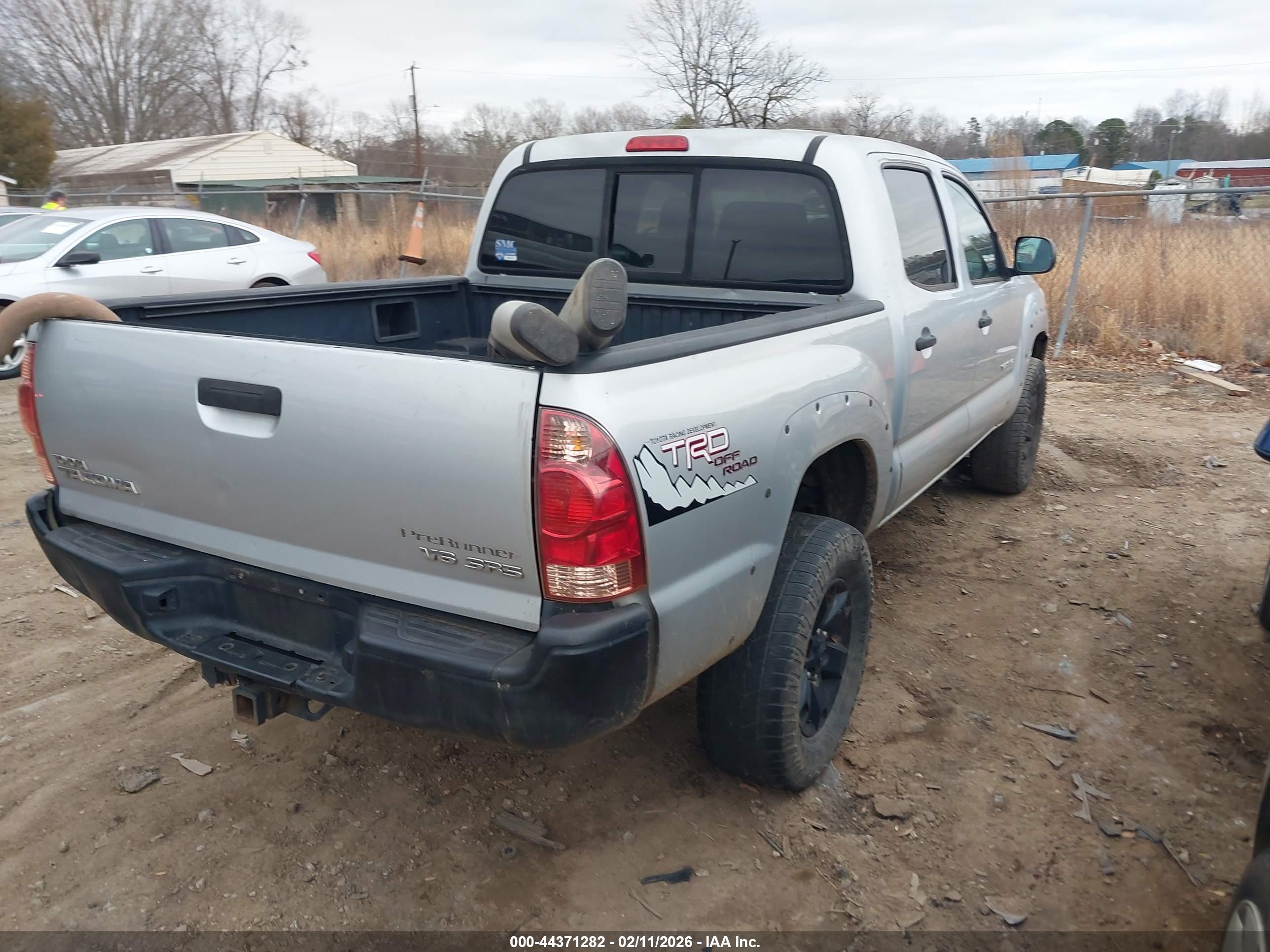 TOYOTA TACOMA image 4