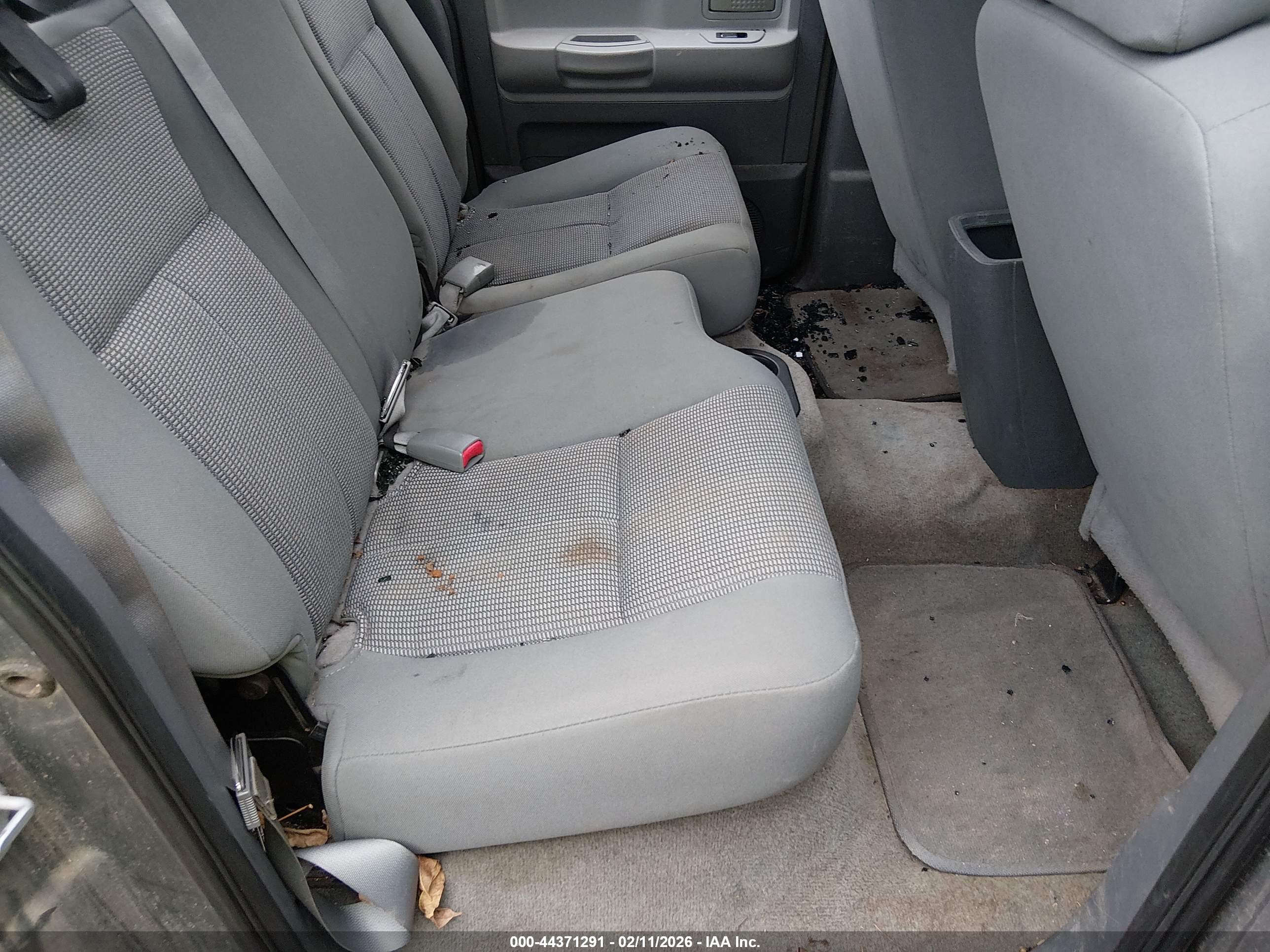 DODGE DAKOTA image 8