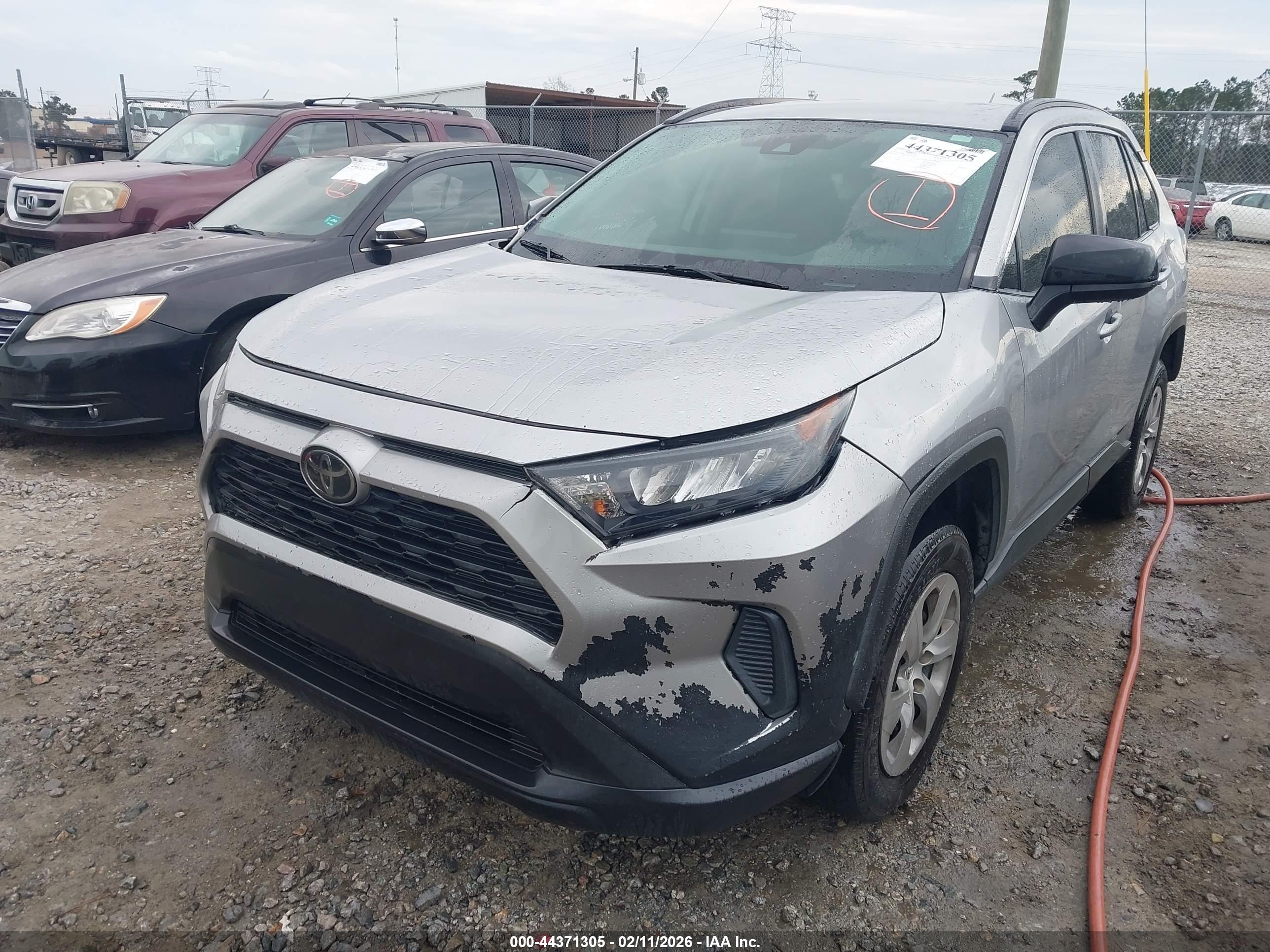 TOYOTA RAV4 image 6