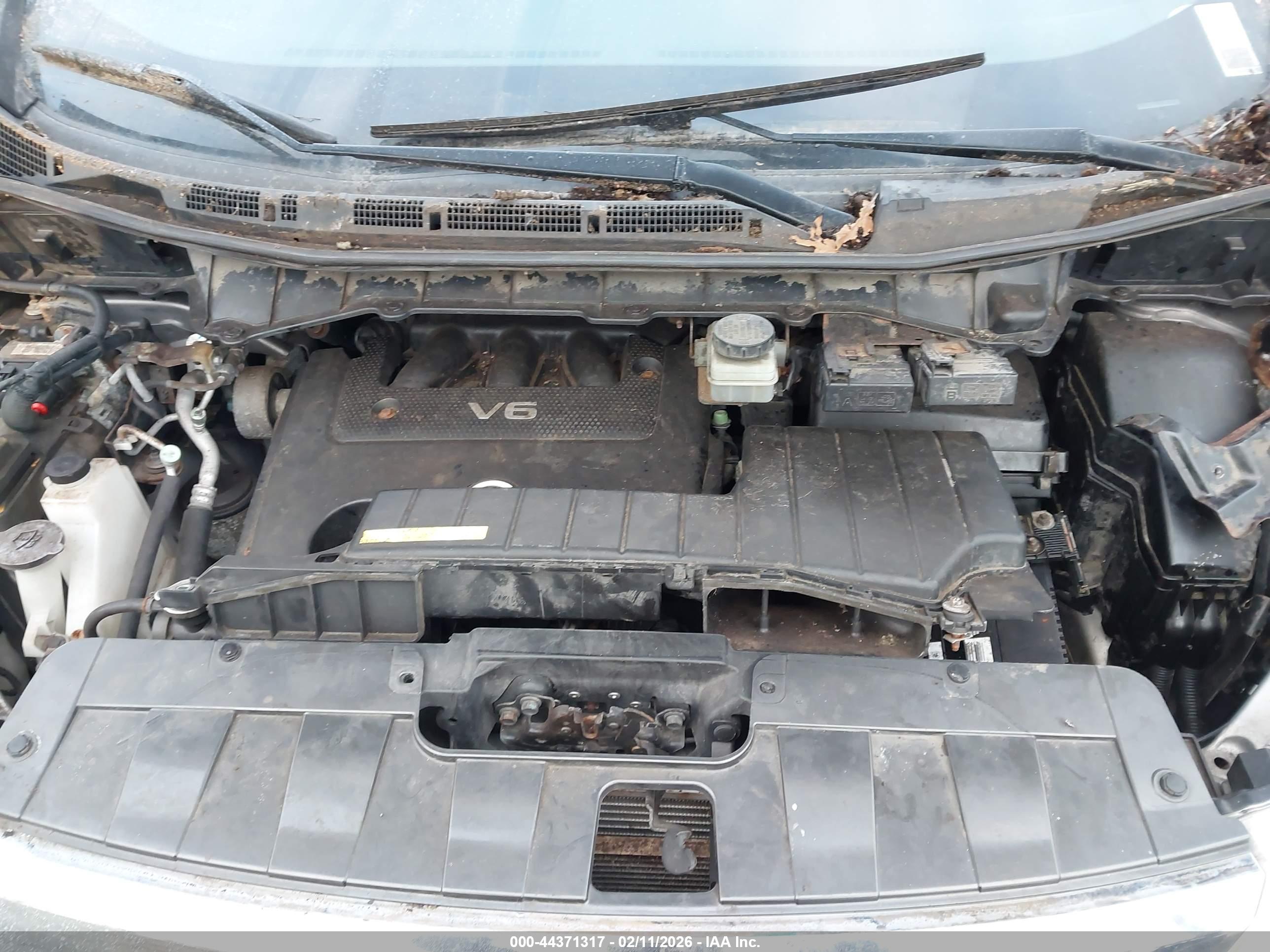 NISSAN QUEST image 10