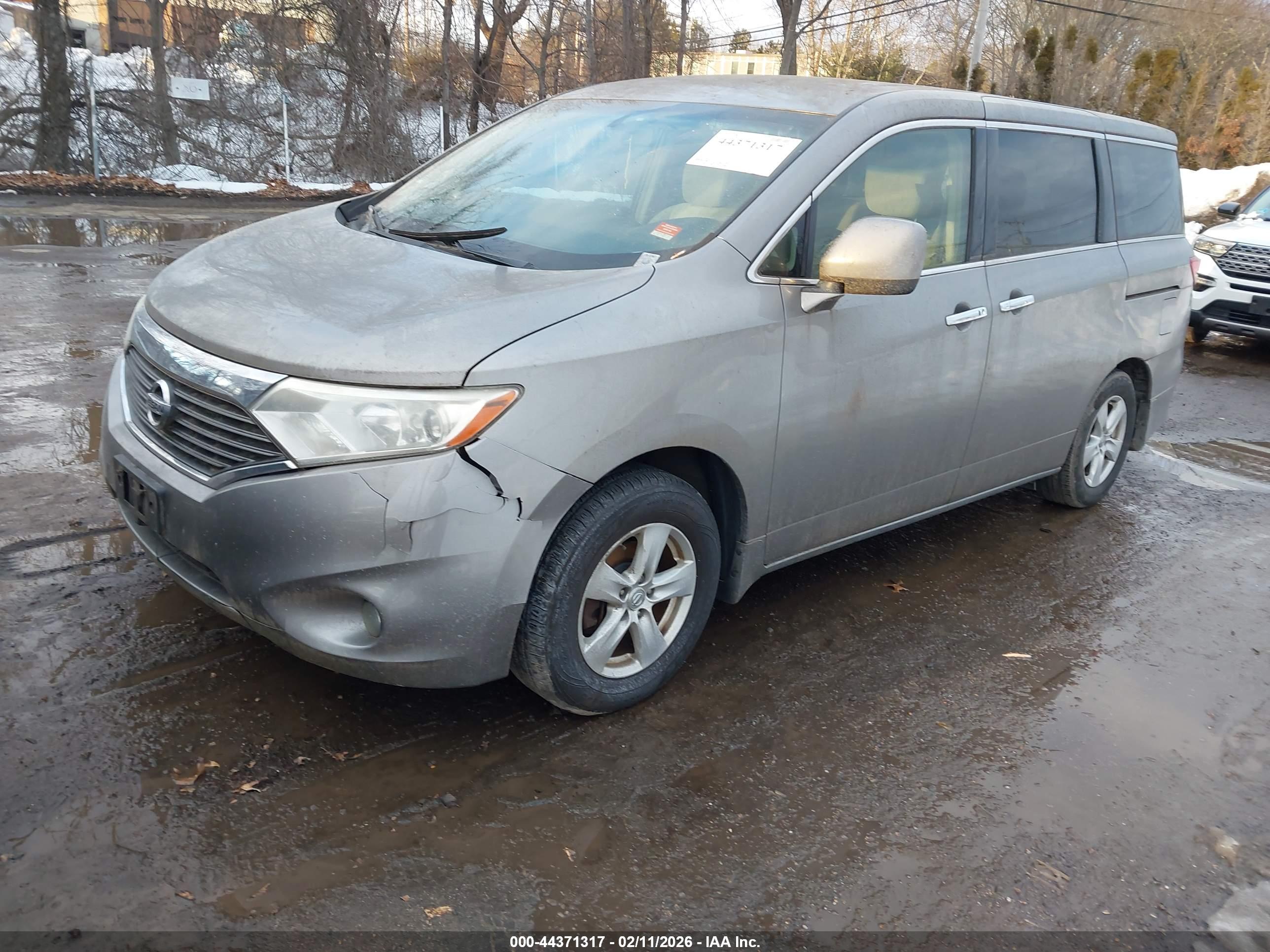 NISSAN QUEST image 2