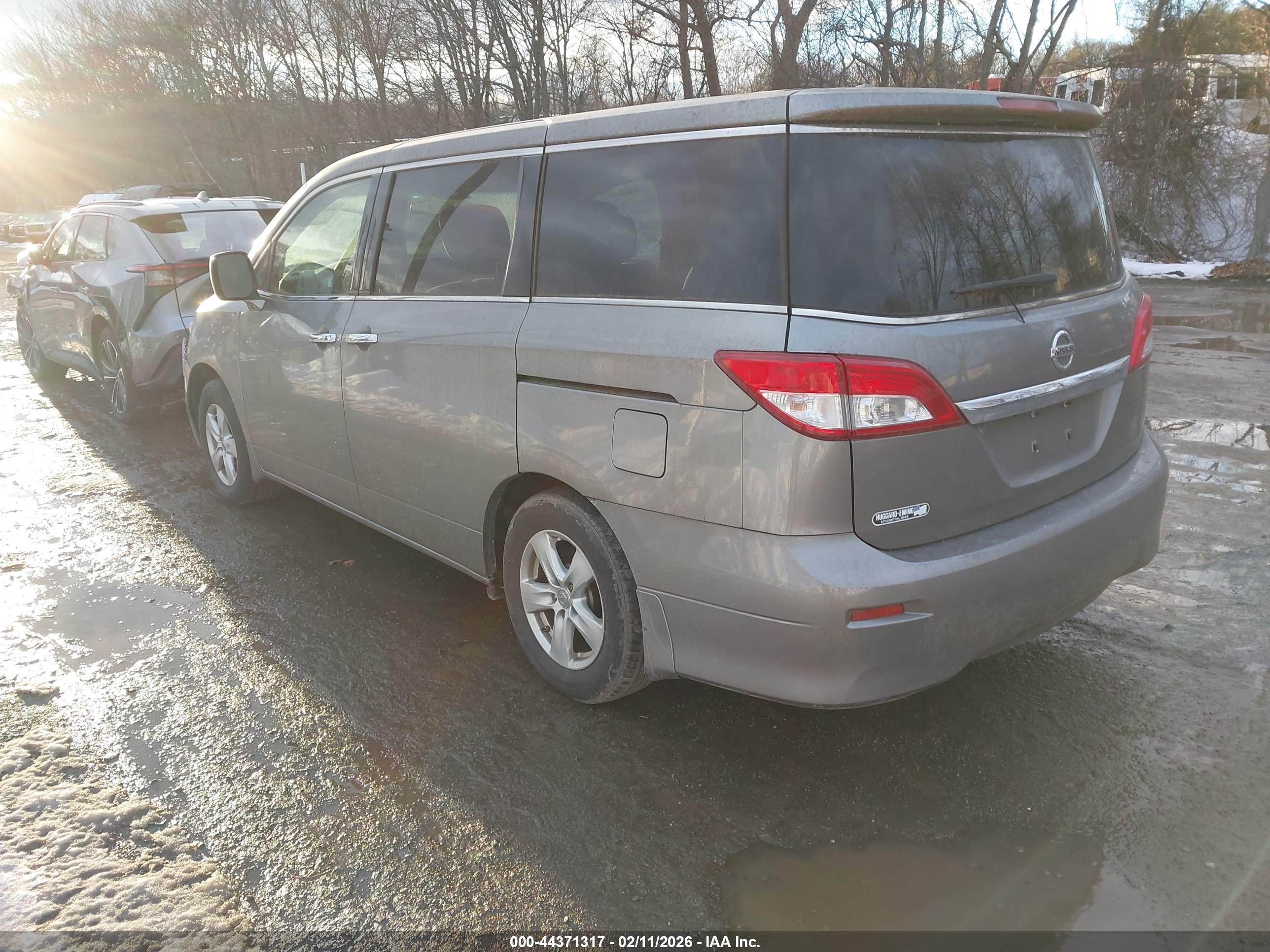 NISSAN QUEST image 3