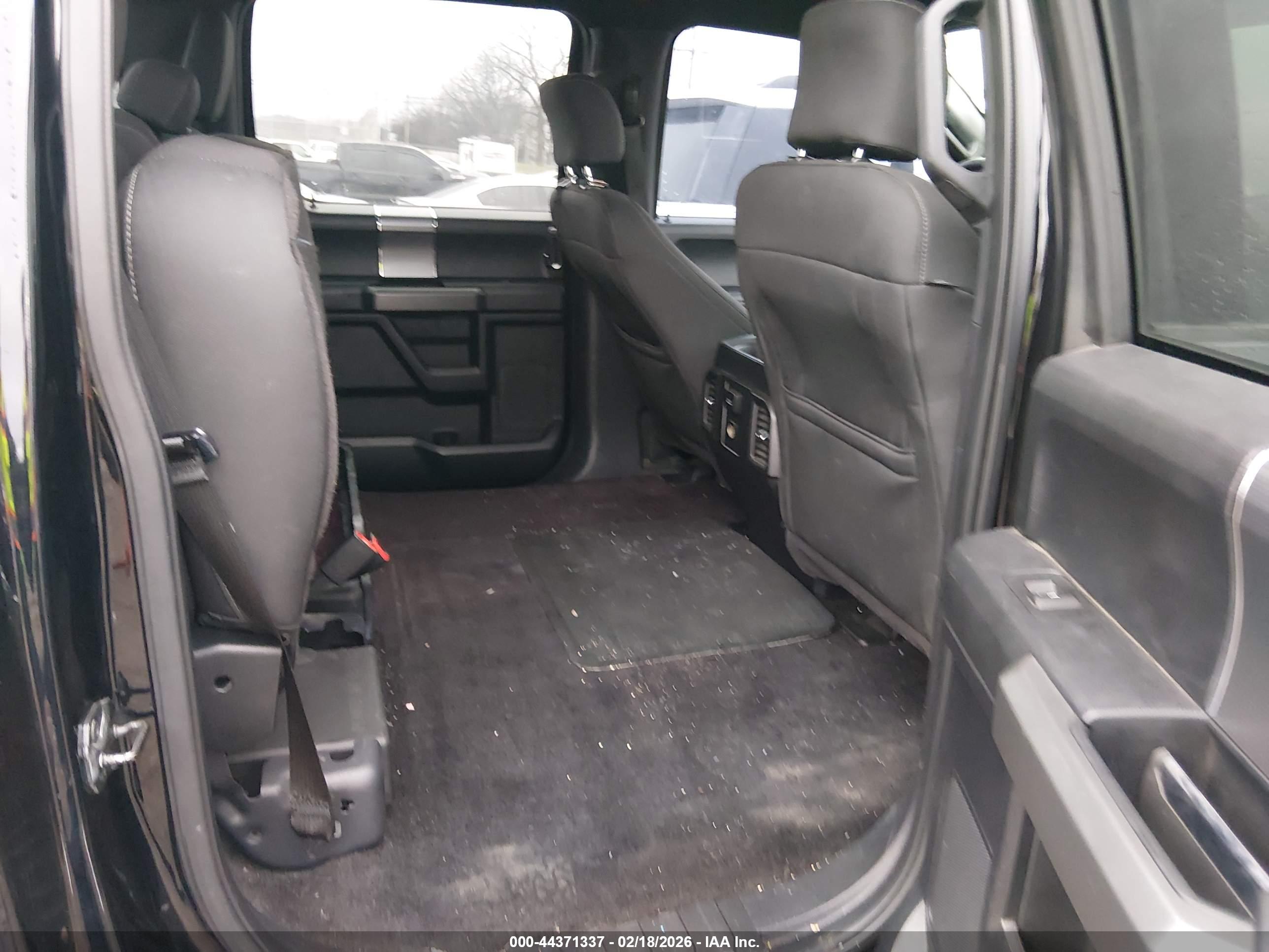 FORD F-150 image 8